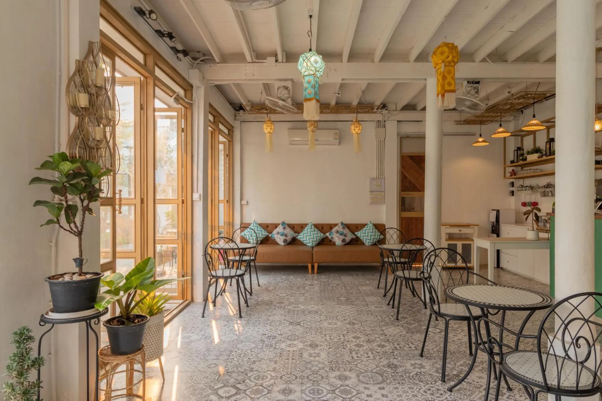 SherVa101 Home and Hostel