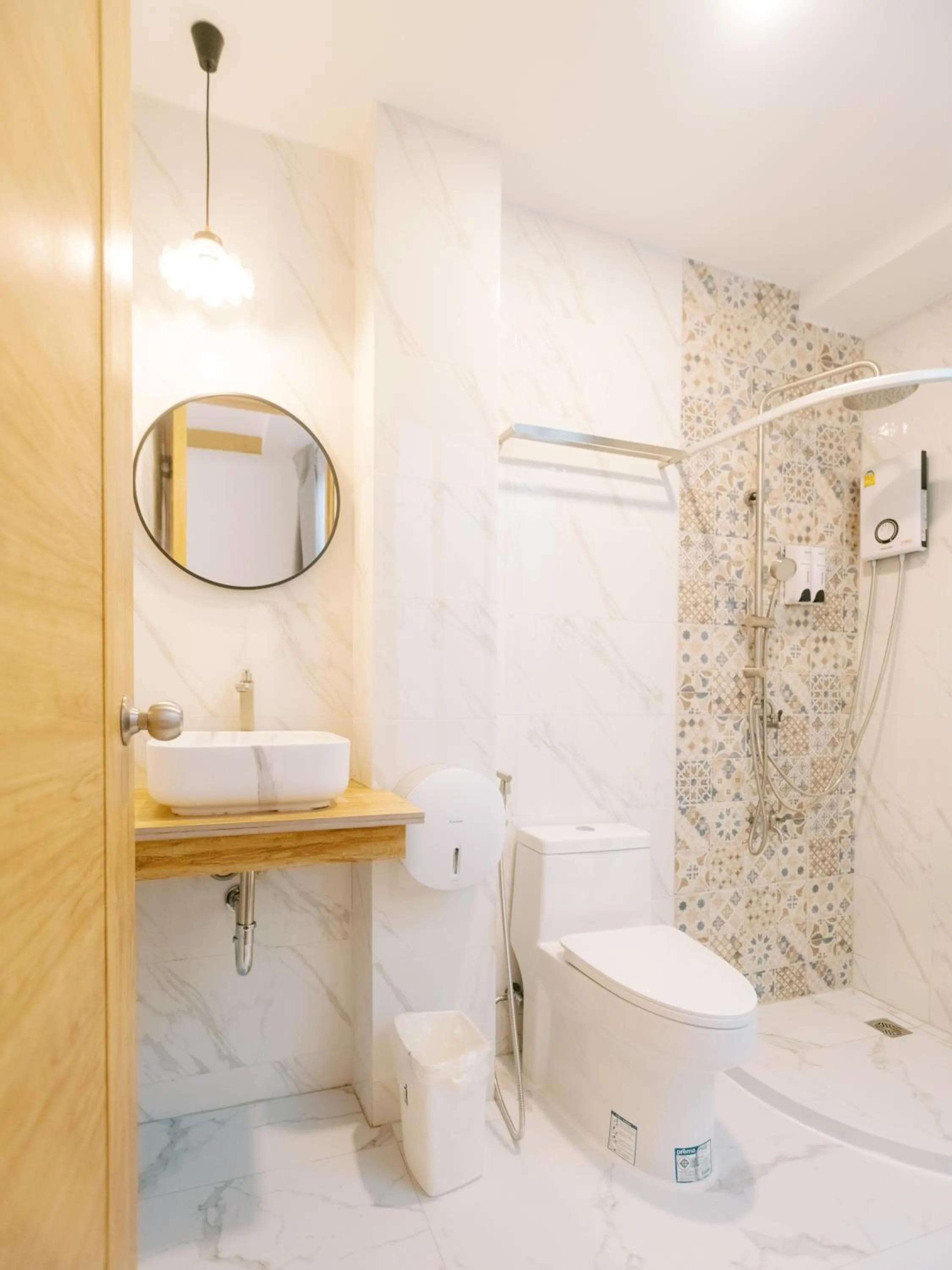 SherVa101 Home and Hostel