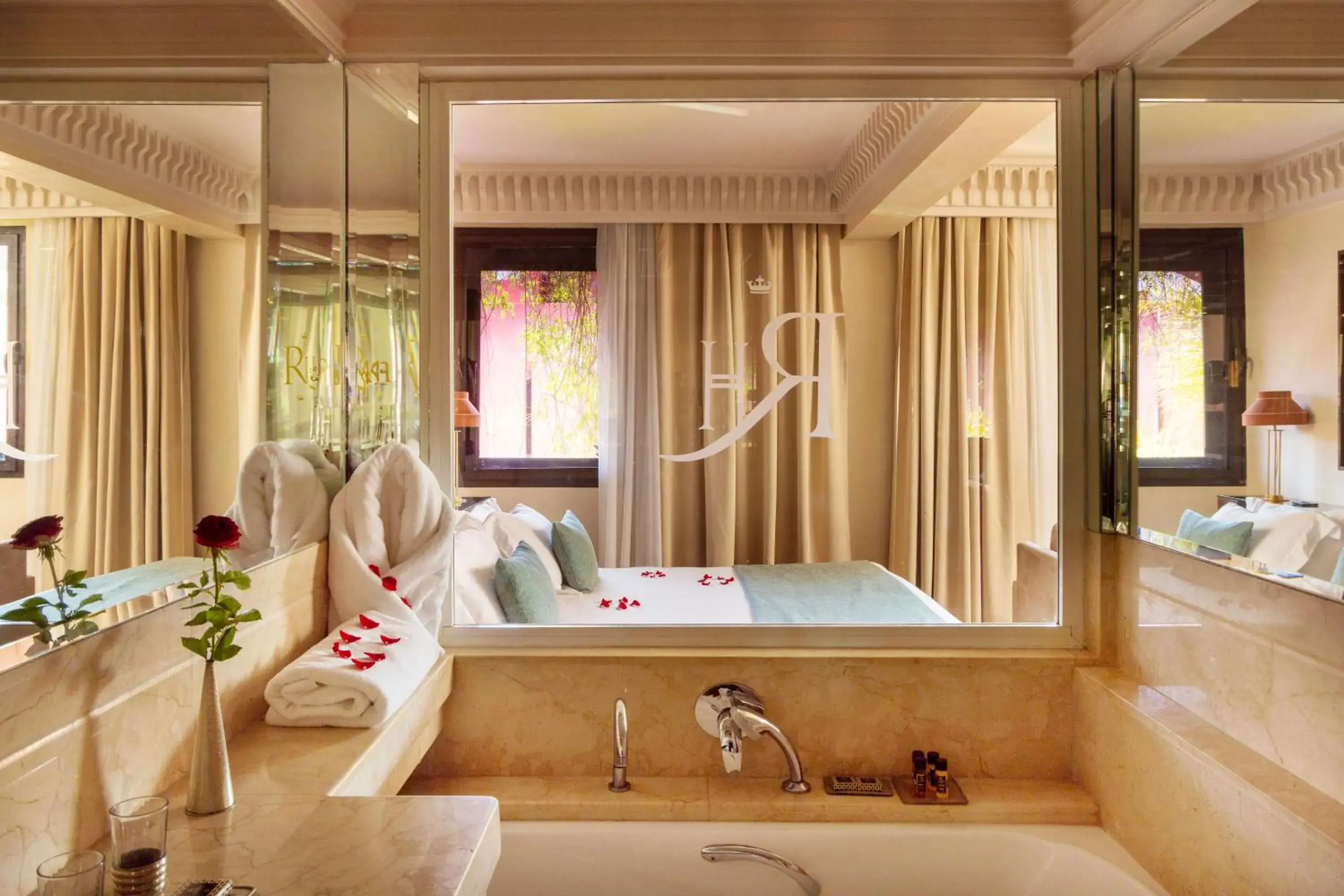 Double Room with Medina View in Les Jardins De La Koutoubia Double Room with Medina View in Les Jardins De La Koutoubia