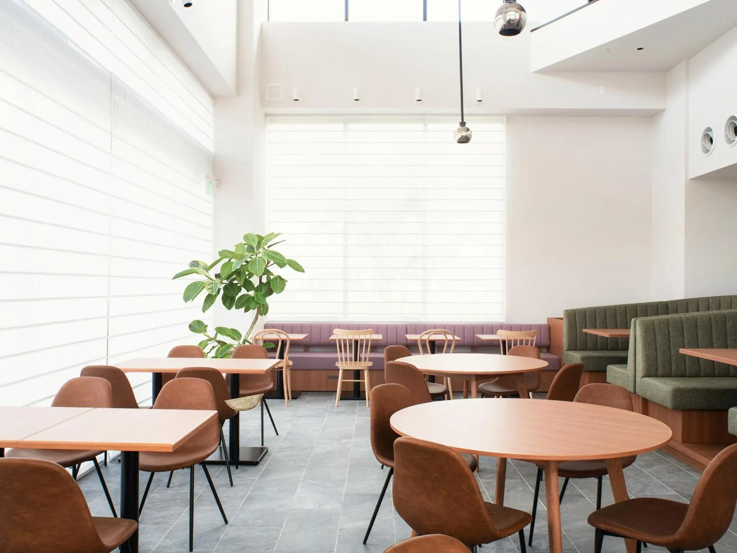 Restaurant/places to eat in REF Okinawa Arena by VESSEL HOTELS Restaurant/places to eat in REF Okinawa Arena by VESSEL HOTELS