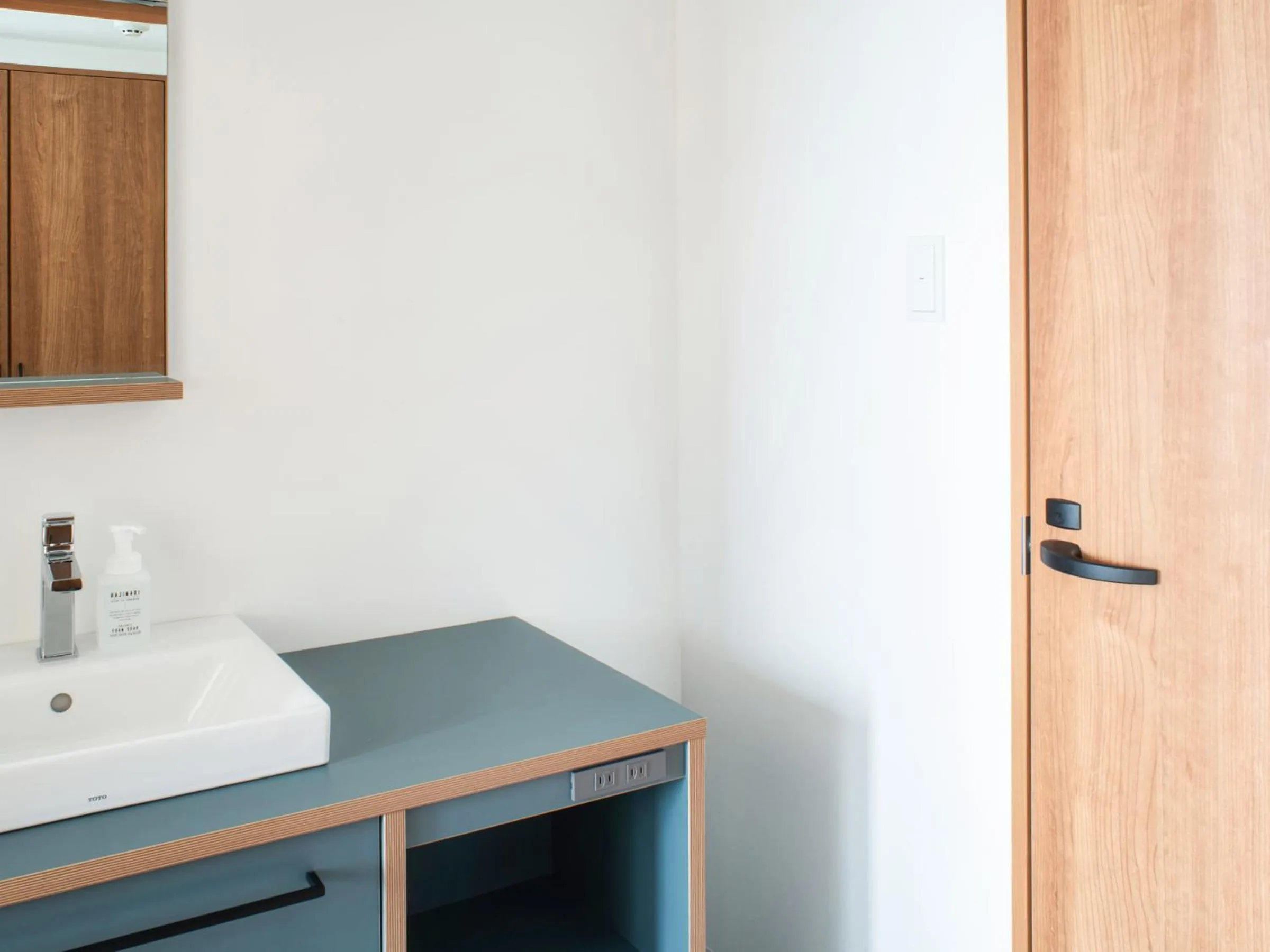 Photo of the whole room in REF Okinawa Arena by VESSEL HOTELS