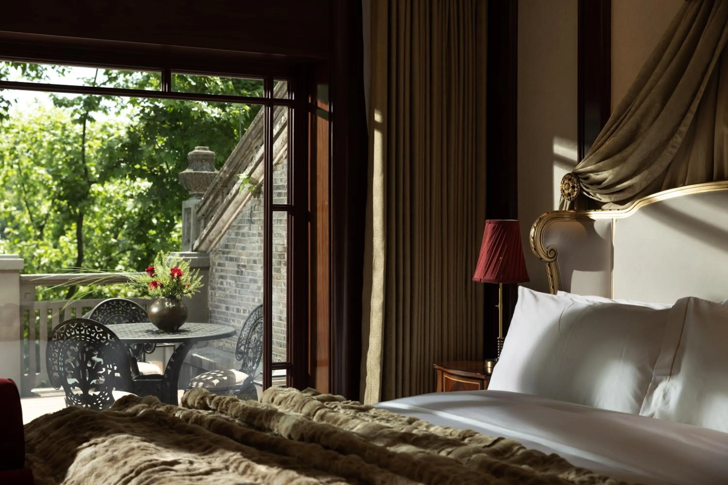 Bed in Hangzhou Qiushui Villa