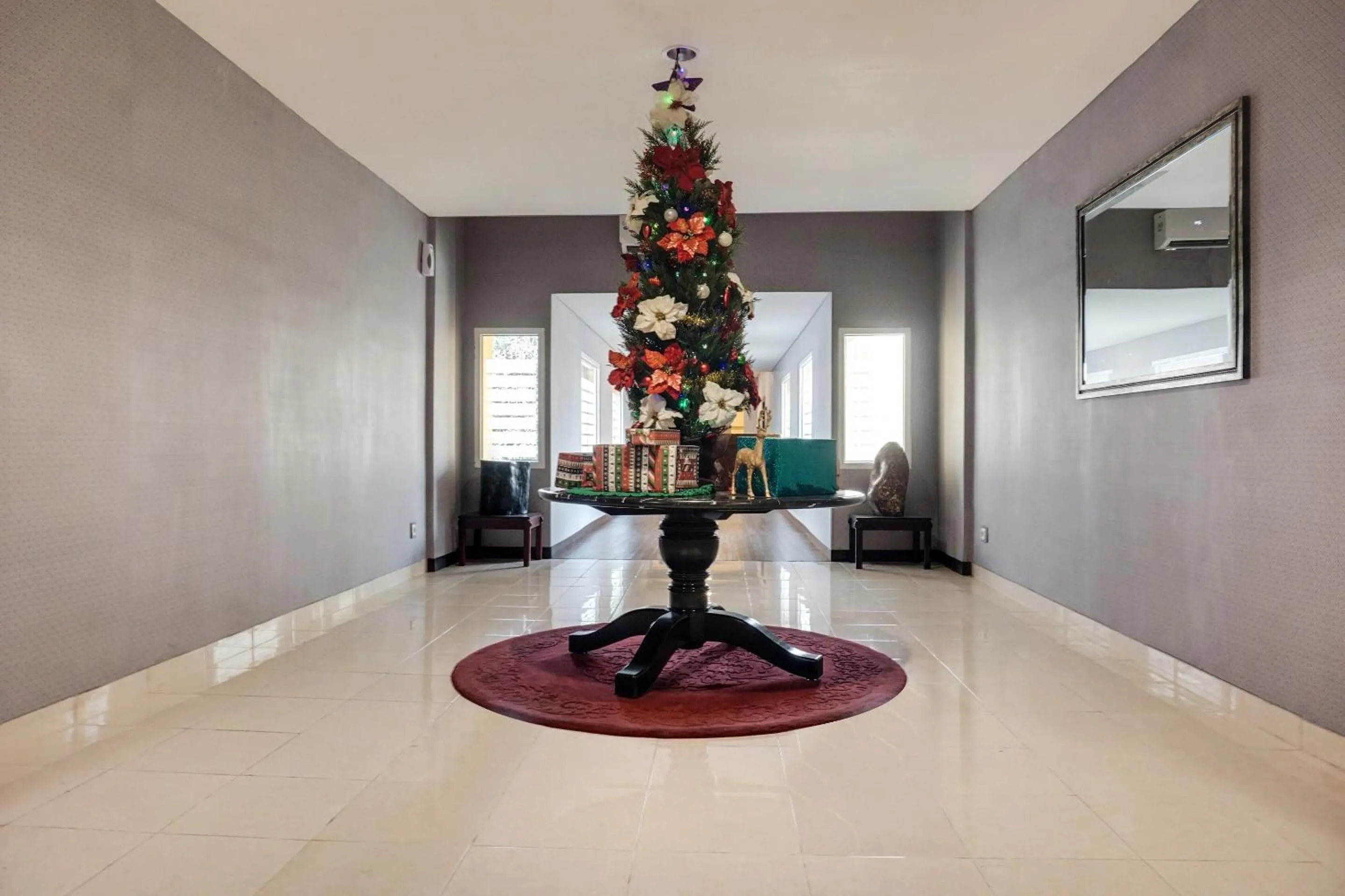 Lobby or reception in Townhouse OAK Bi Executive