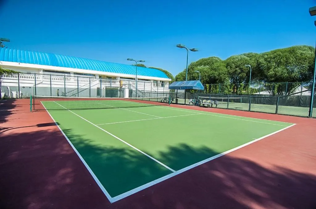 Fitness centre/facilities in Zhi Resort Beijing&Peafowl Garden&Breakfast with Deer&Private Hot Spring&50 Meter Swimming Pool&Free Coffee&Close to Olympic Forest Park