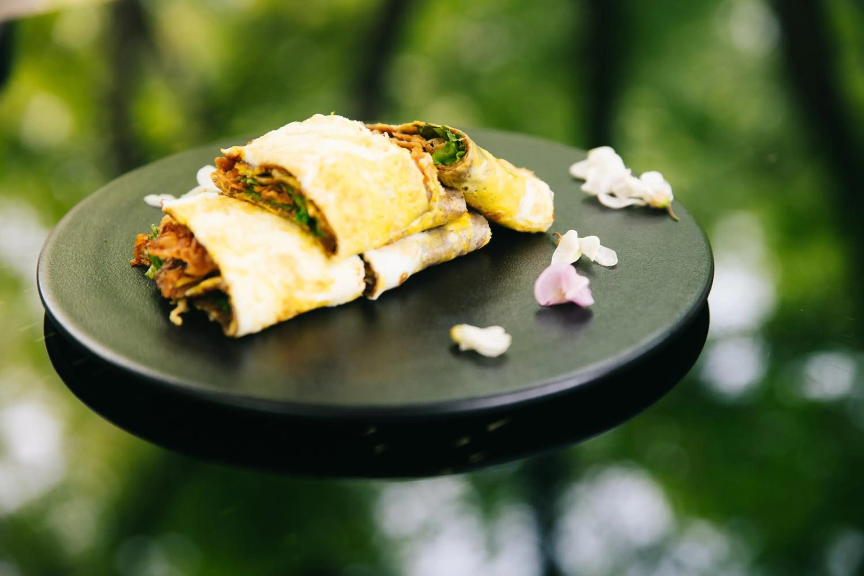 Food in Zhi Resort Beijing&Peafowl Garden&Breakfast with Deer&Private Hot Spring&50 Meter Swimming Pool&Free Coffee&Close to Olympic Forest Park