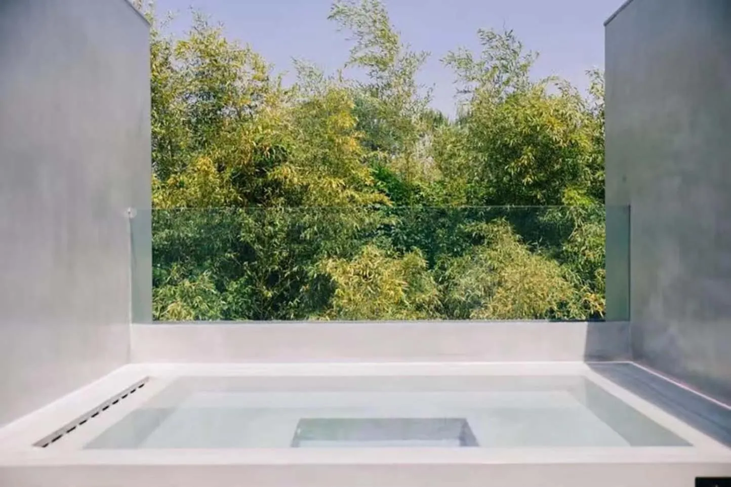 Hot Spring Bath in Zhi Resort Beijing&Peafowl Garden&Breakfast with Deer&Private Hot Spring&50 Meter Swimming Pool&Free Coffee&Close to Olympic Forest Park