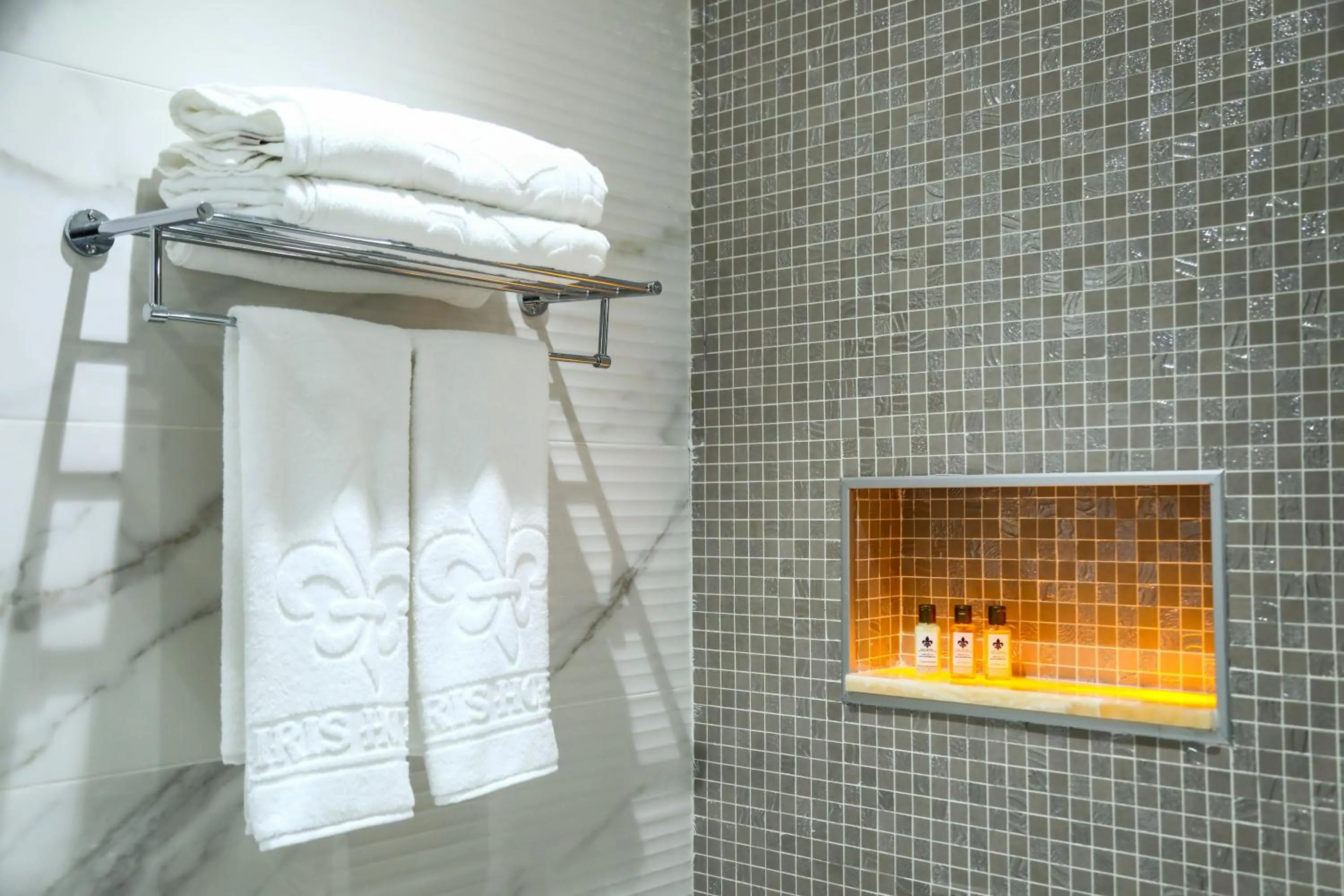 Shower in Iris Hotel Baku