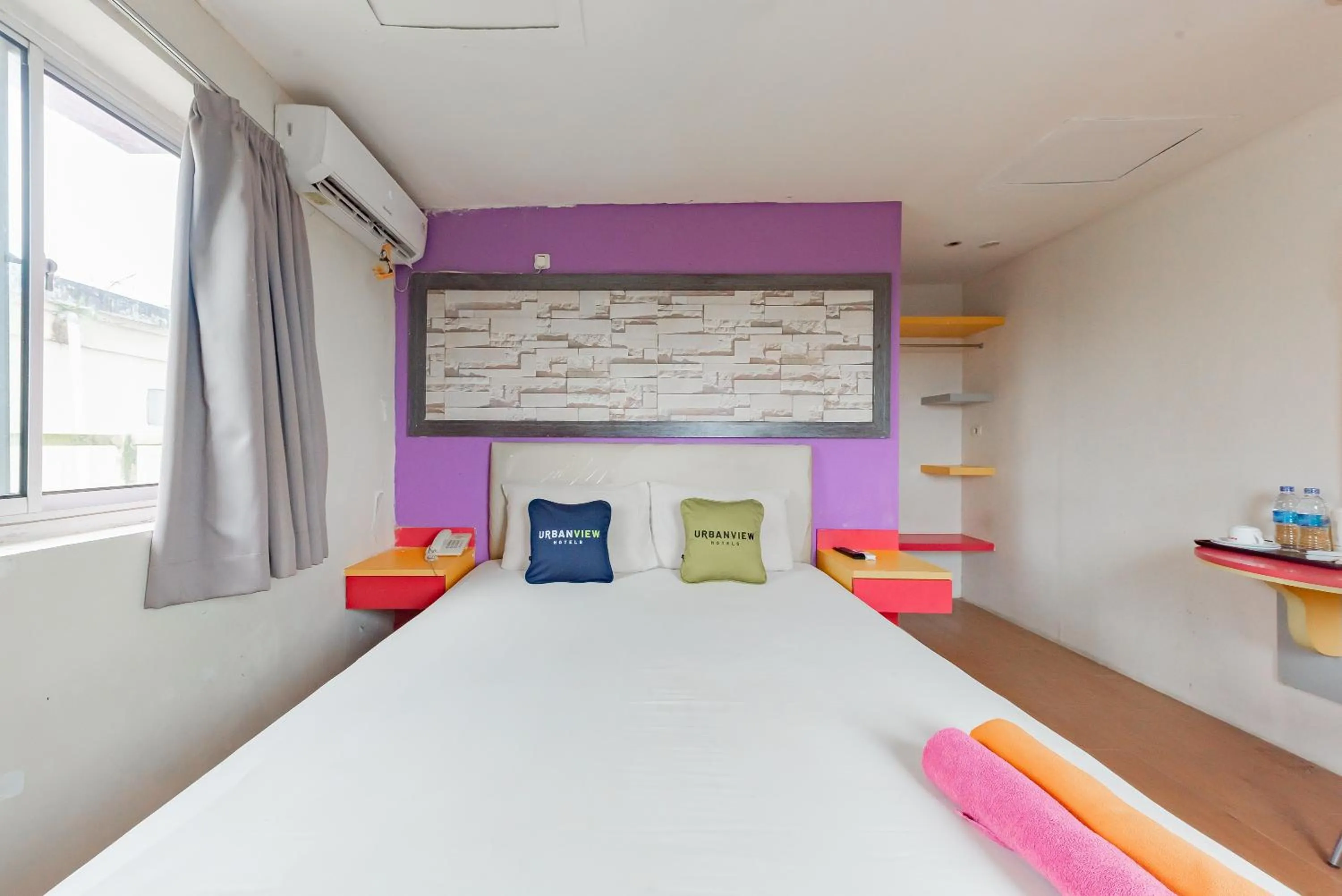 Bedroom, Bed in Urbanview Hotel Onyx Ketapang by RedDoorz