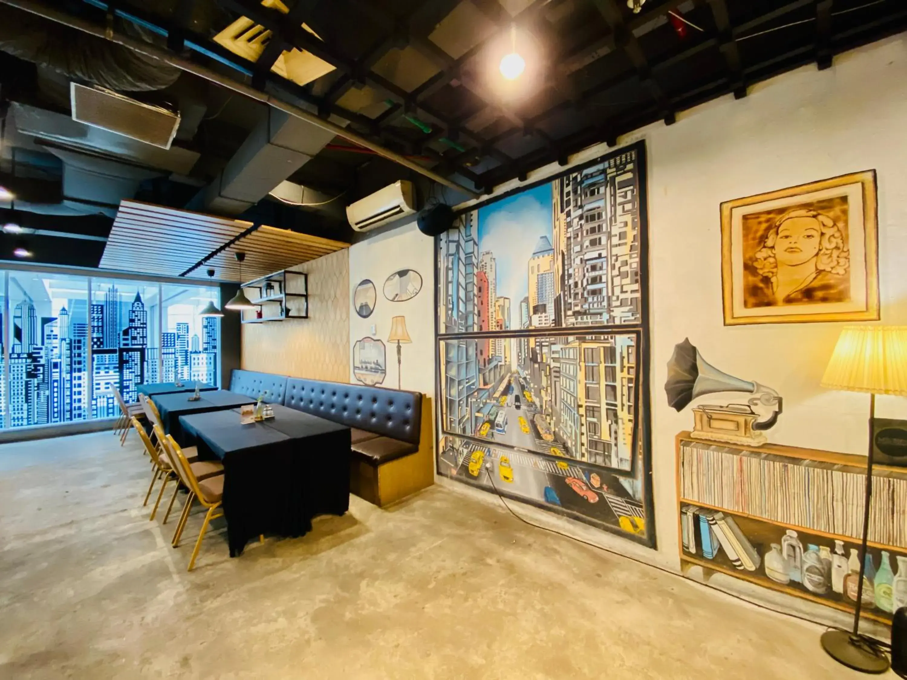 Restaurant/places to eat in HABITARE Rasuna Jakarta Restaurant/places to eat in HABITARE Rasuna Jakarta