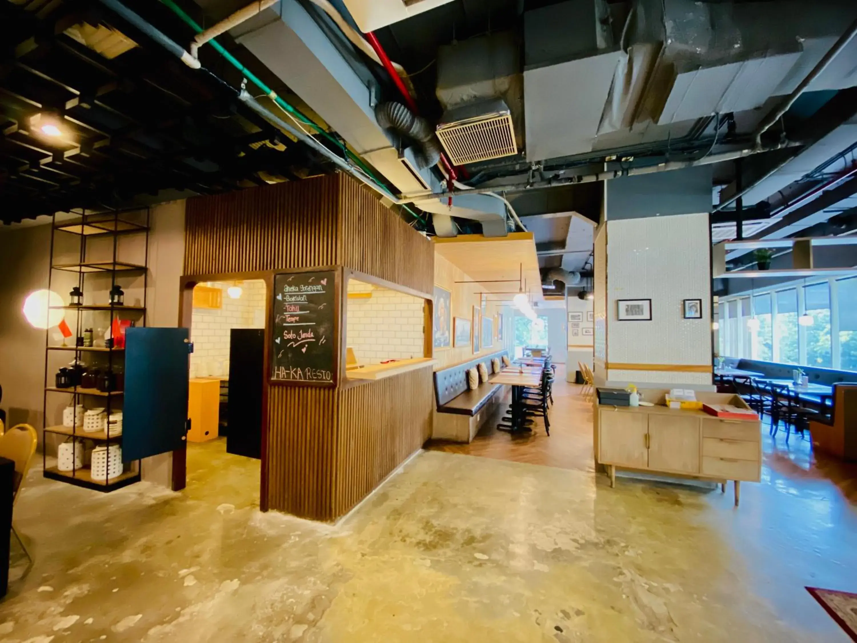 Restaurant/places to eat in HABITARE Rasuna Jakarta Restaurant/places to eat in HABITARE Rasuna Jakarta