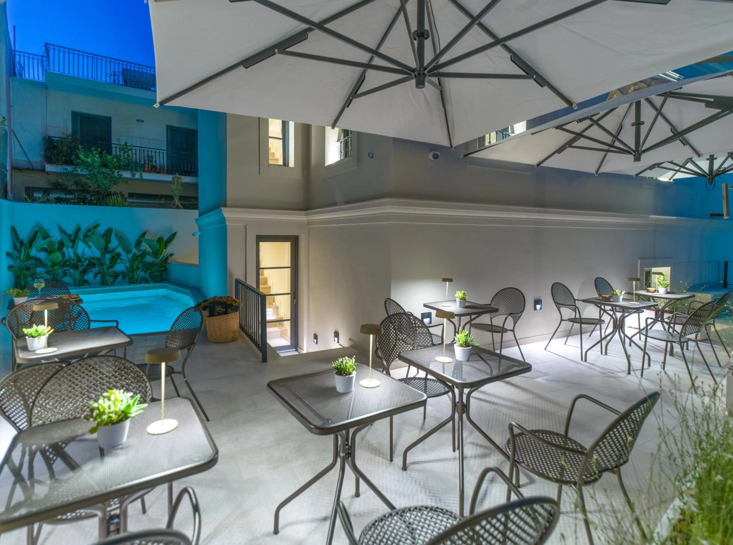 Patio in Argostoli Essence Suites