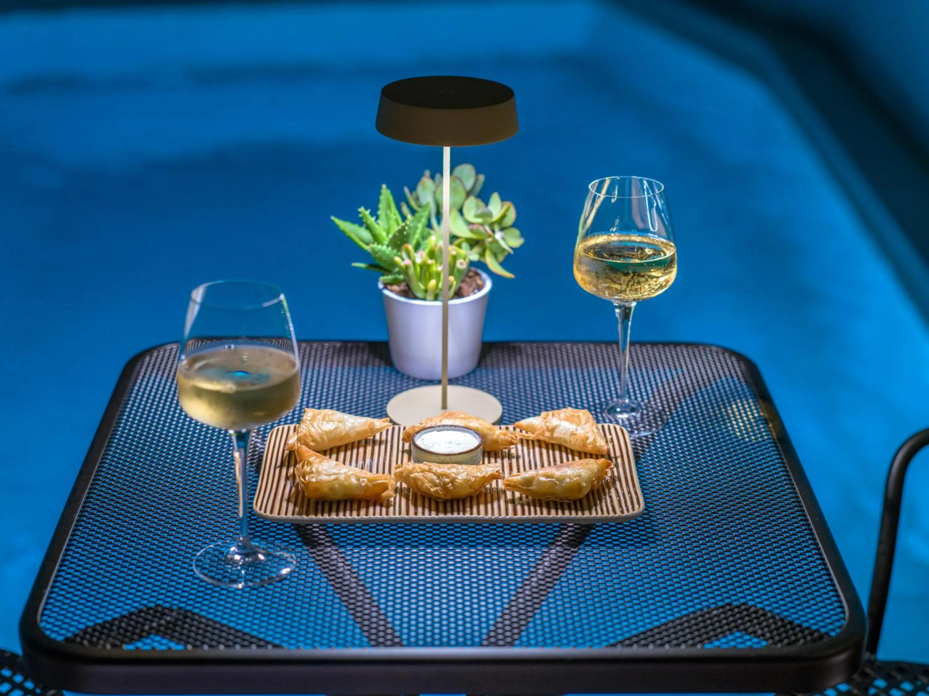 Food and drinks in Argostoli Essence Suites