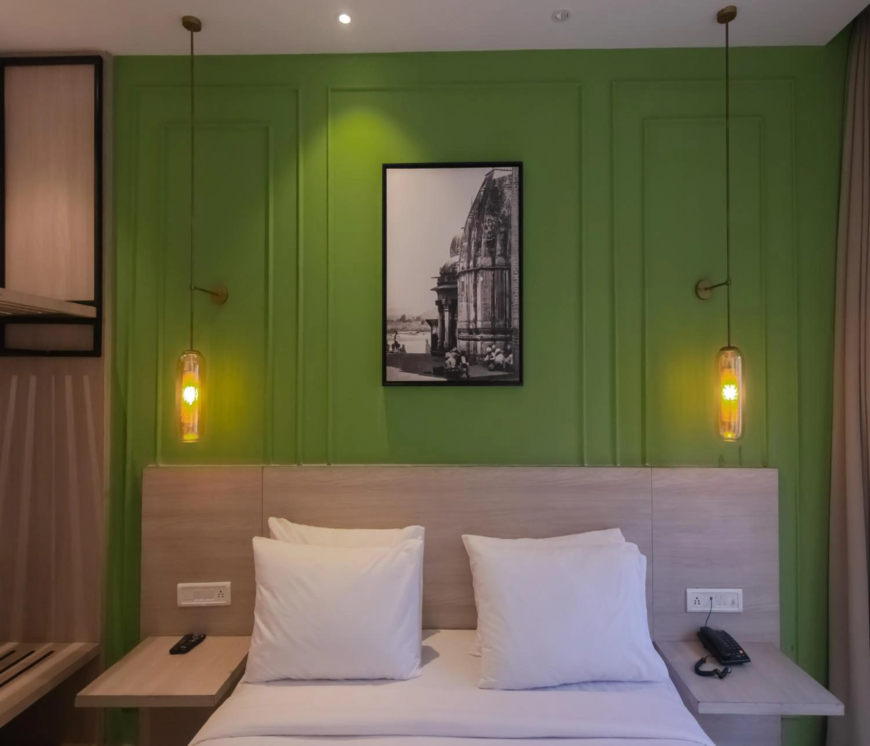 Bed in Hotel Wonder Hills,Har ki Pauri Road Haridwar