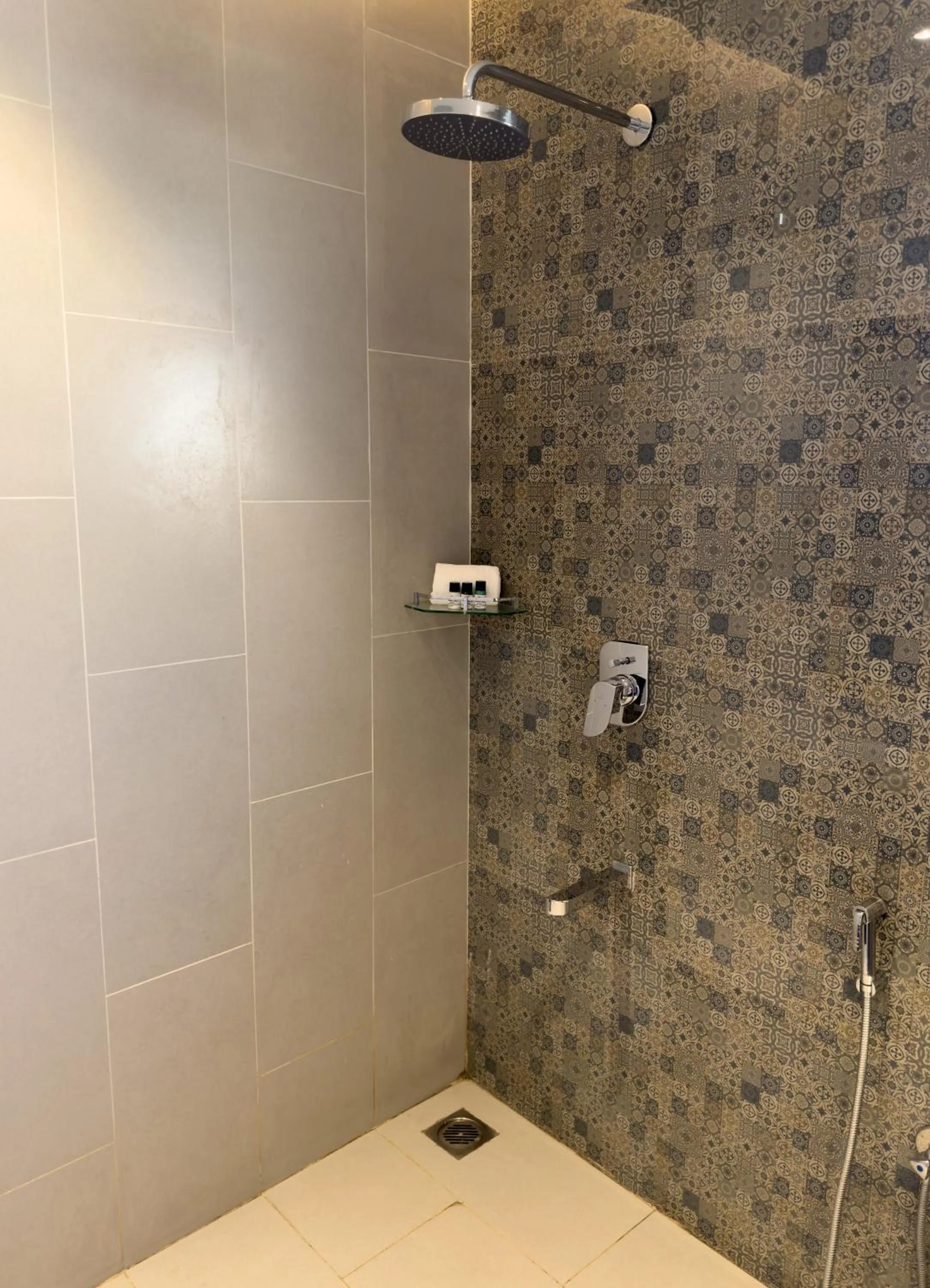 Bathroom in Hotel Wonder Hills,Har ki Pauri Road Haridwar