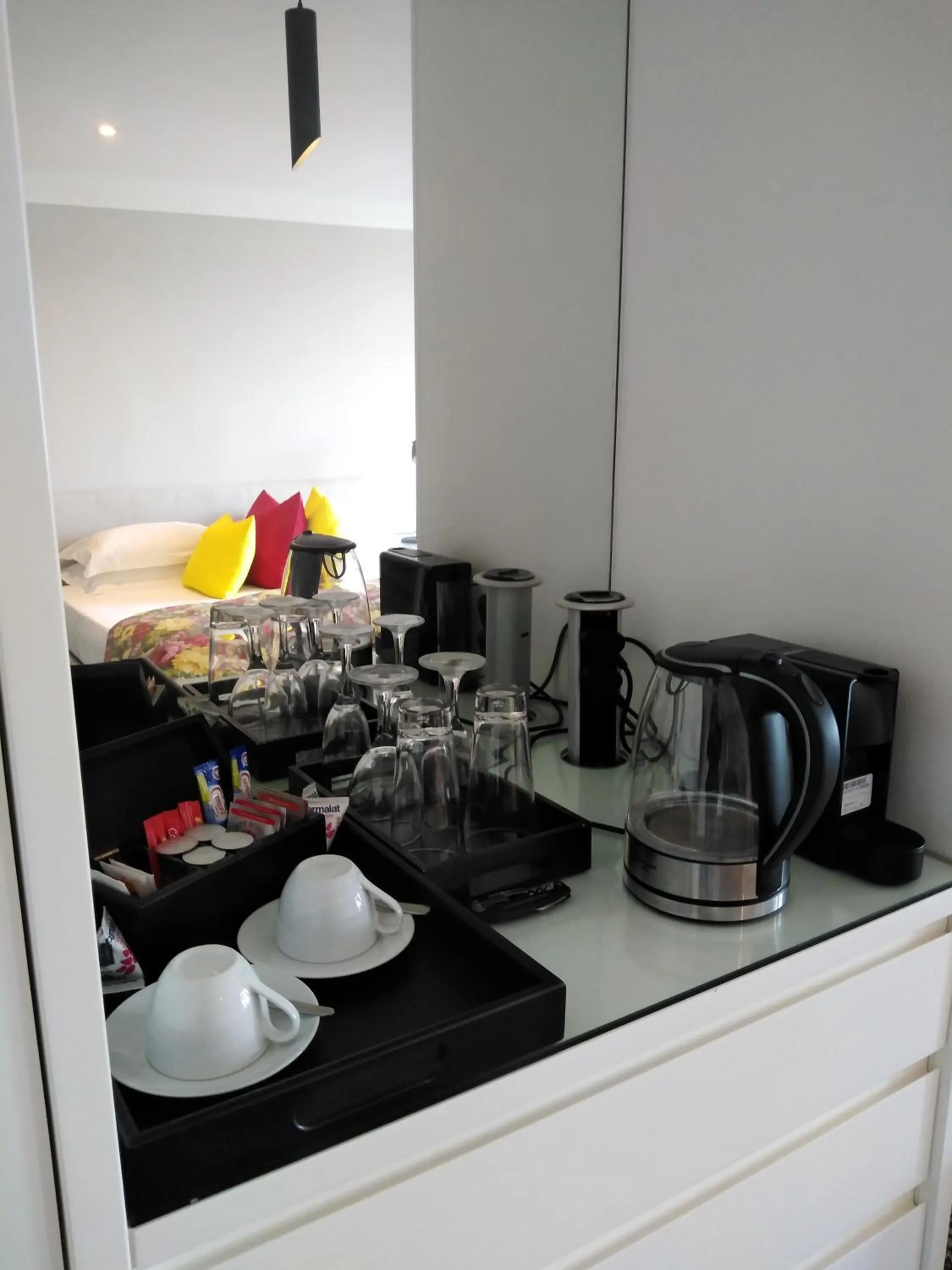 Coffee/tea facilities in Chocolate Box Guesthouse