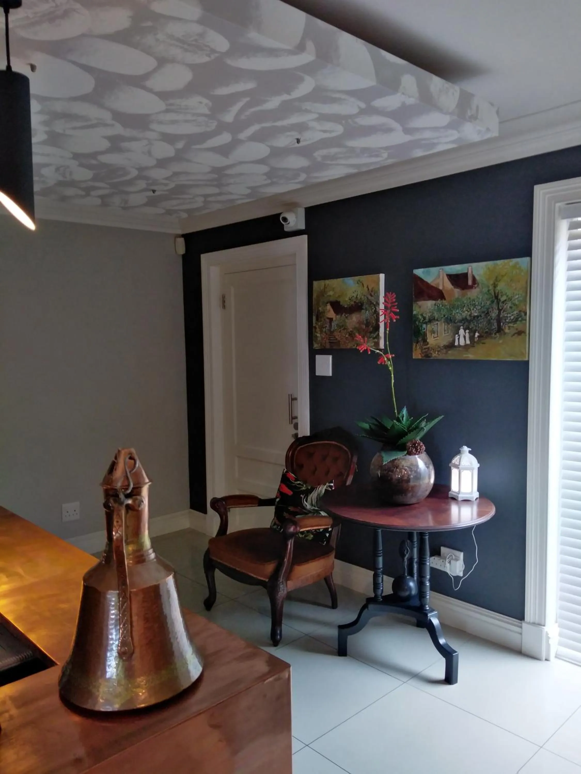 Lobby or reception in Chocolate Box Guesthouse