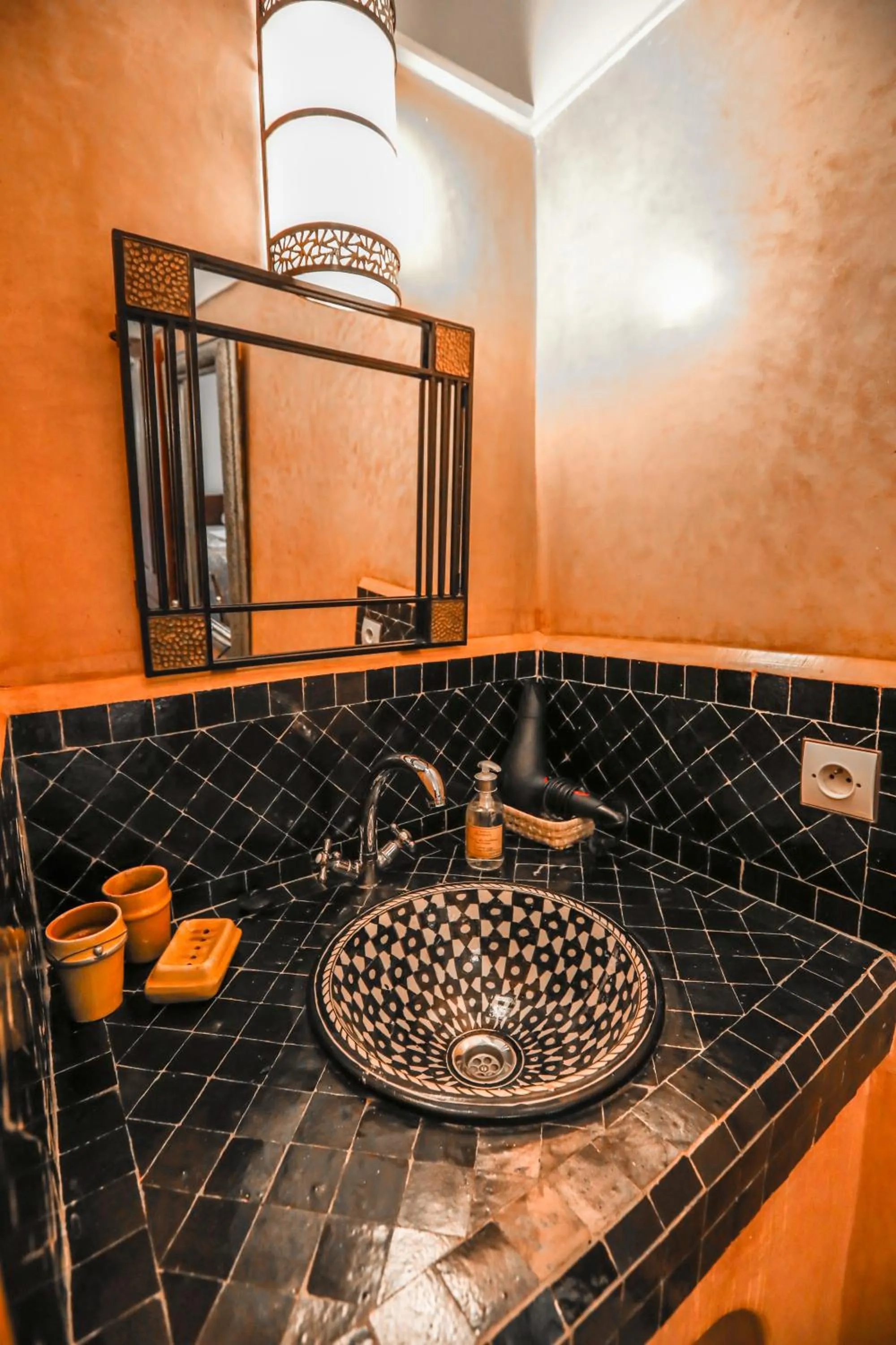 Shower in Riad Anya & SPA