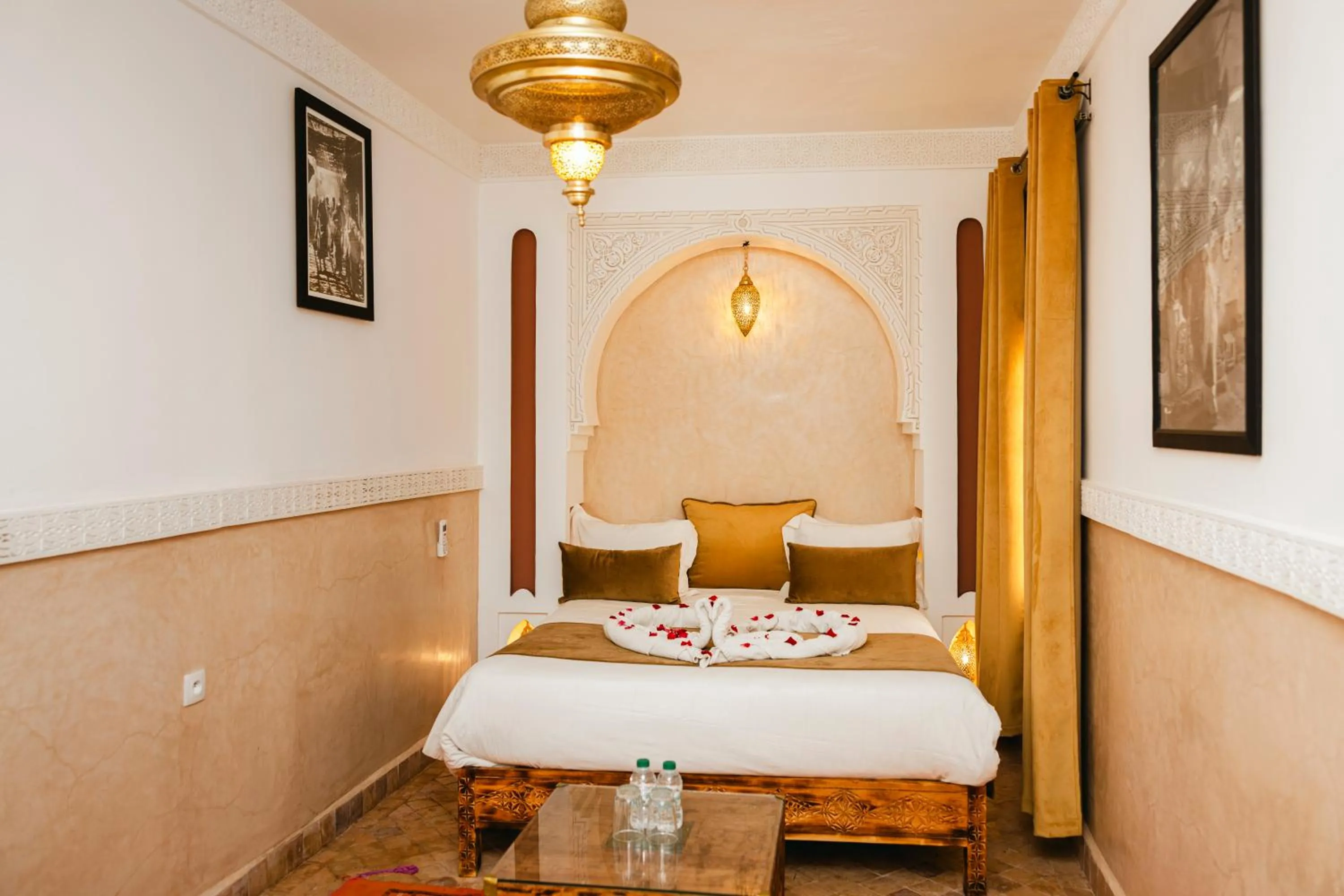 Bed in Riad Anya & SPA