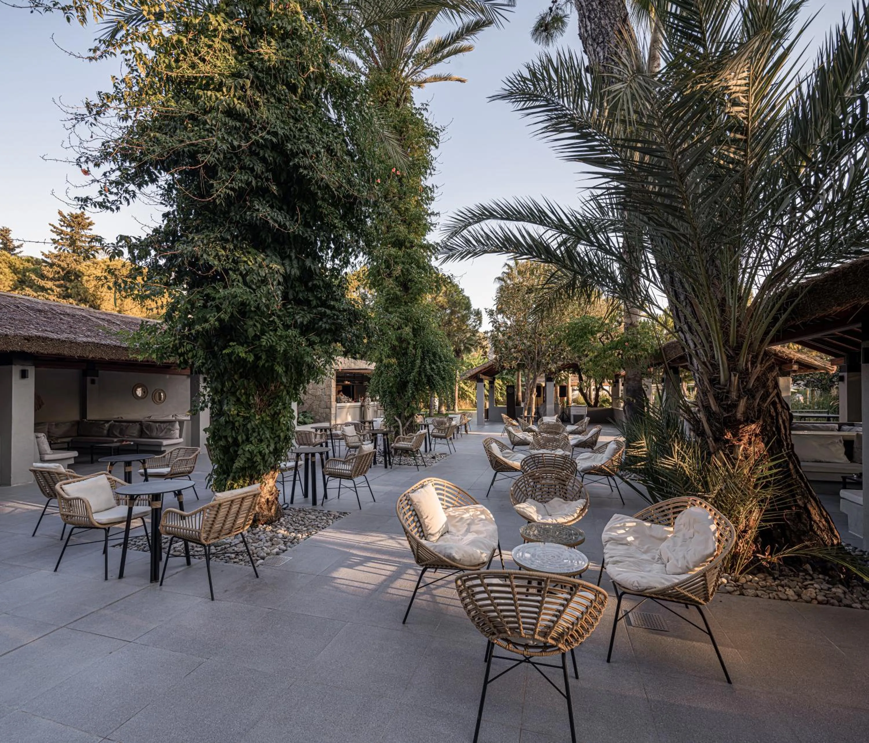 Garden in Balmy Beach Resort Kemer