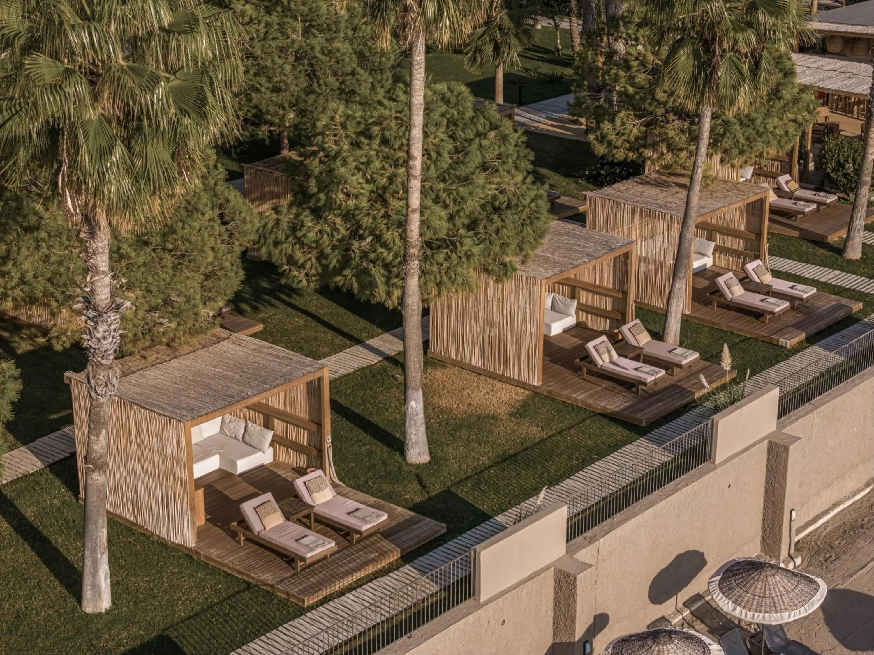 Garden in Balmy Beach Resort Kemer