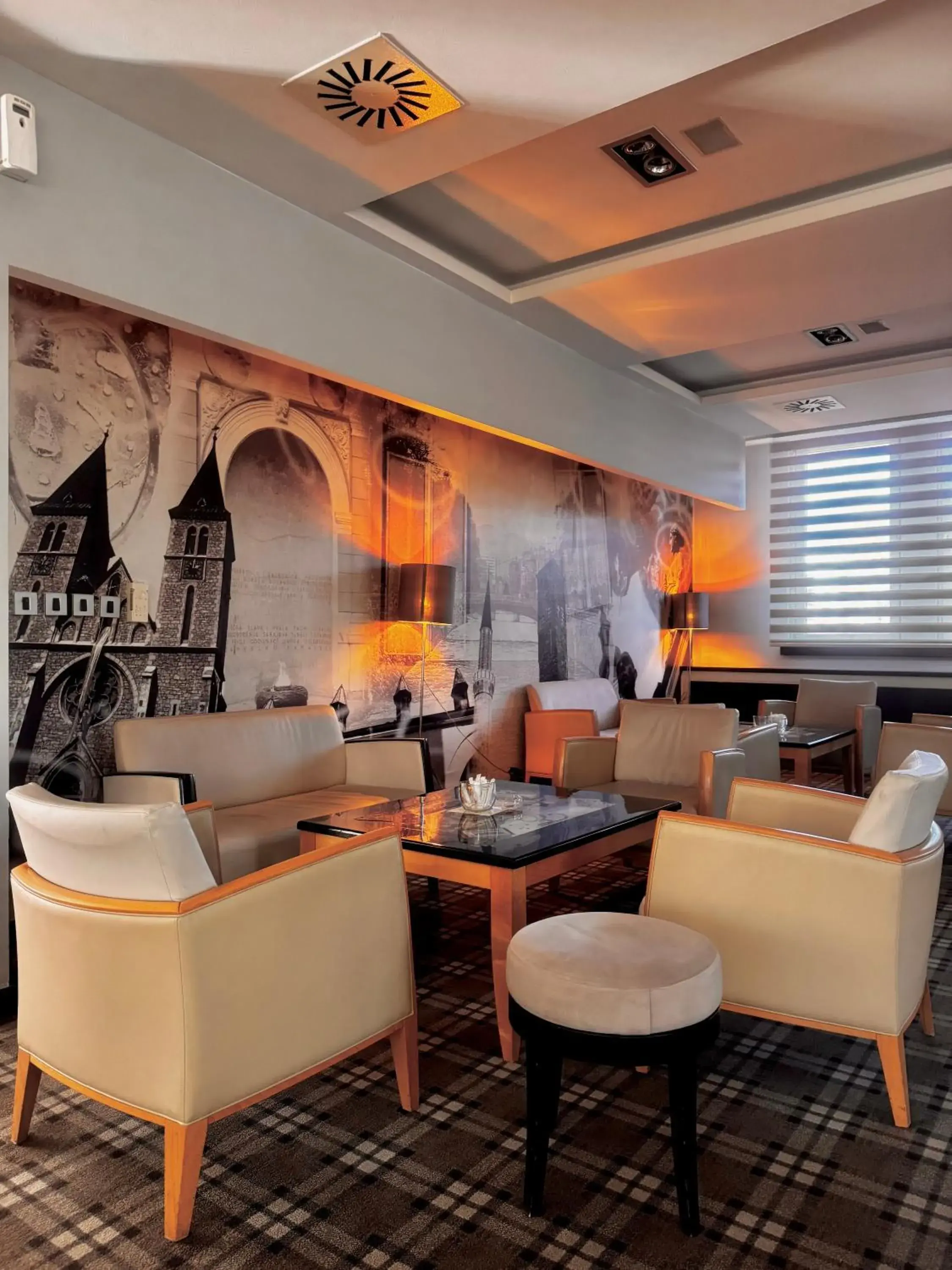 Lounge or bar in Hotel Exclusive Lounge or bar in Hotel Exclusive