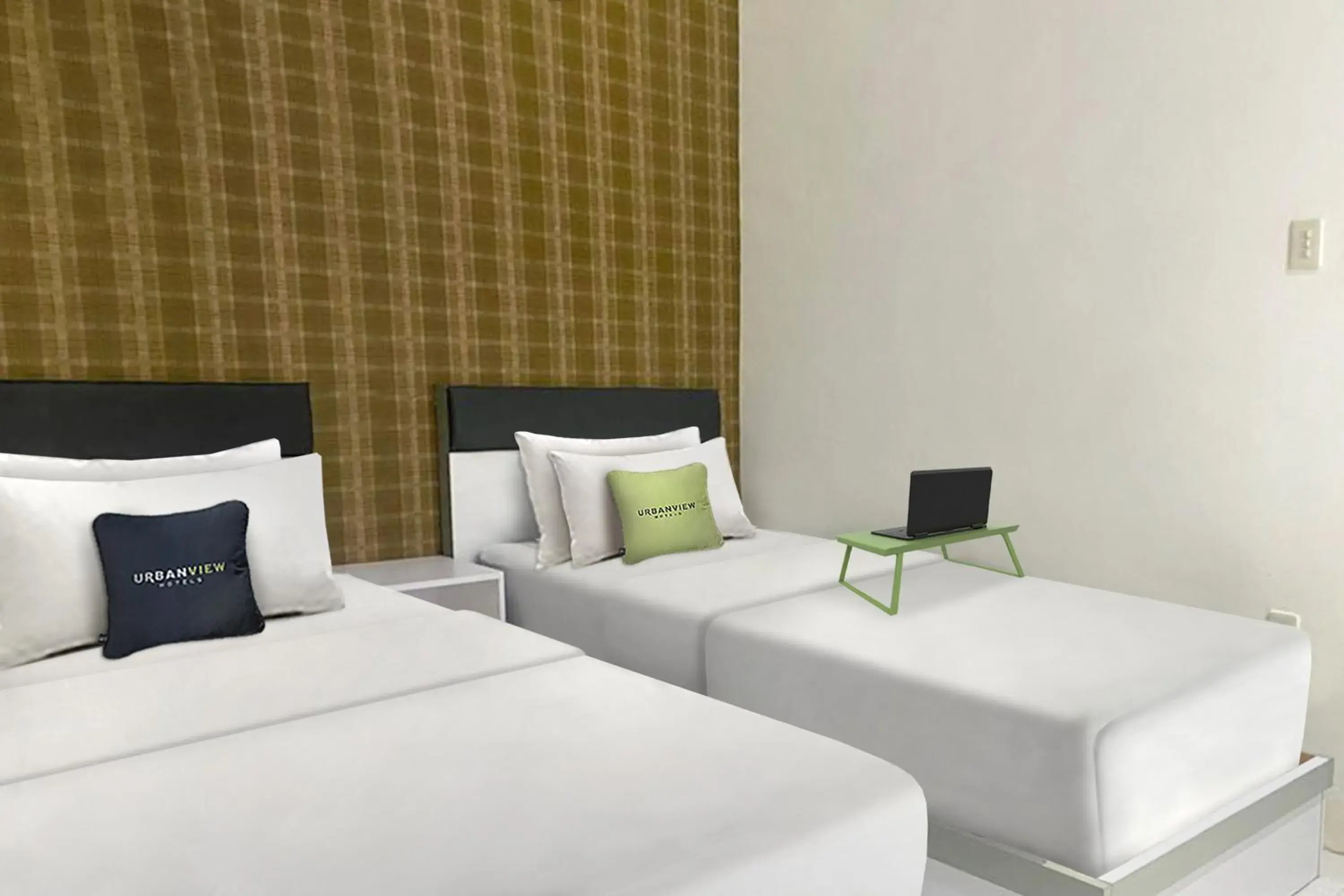 Superior Twin Room in Urbanview Hotel Brodam's Pematang Siantar by RedDoorz Superior Twin Room in Urbanview Hotel Brodam's Pematang Siantar by RedDoorz