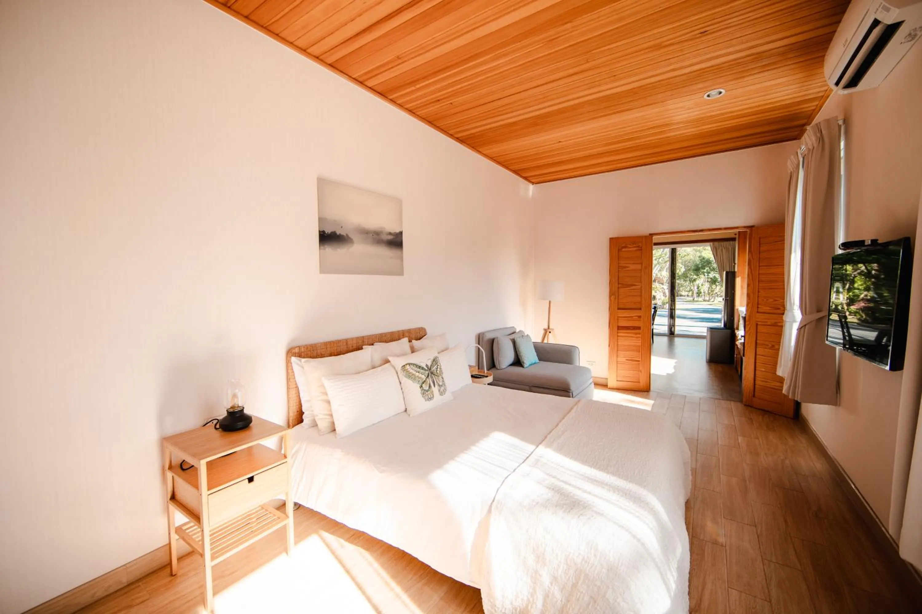 Bedroom, Bed in Thara Dara Khaoyai