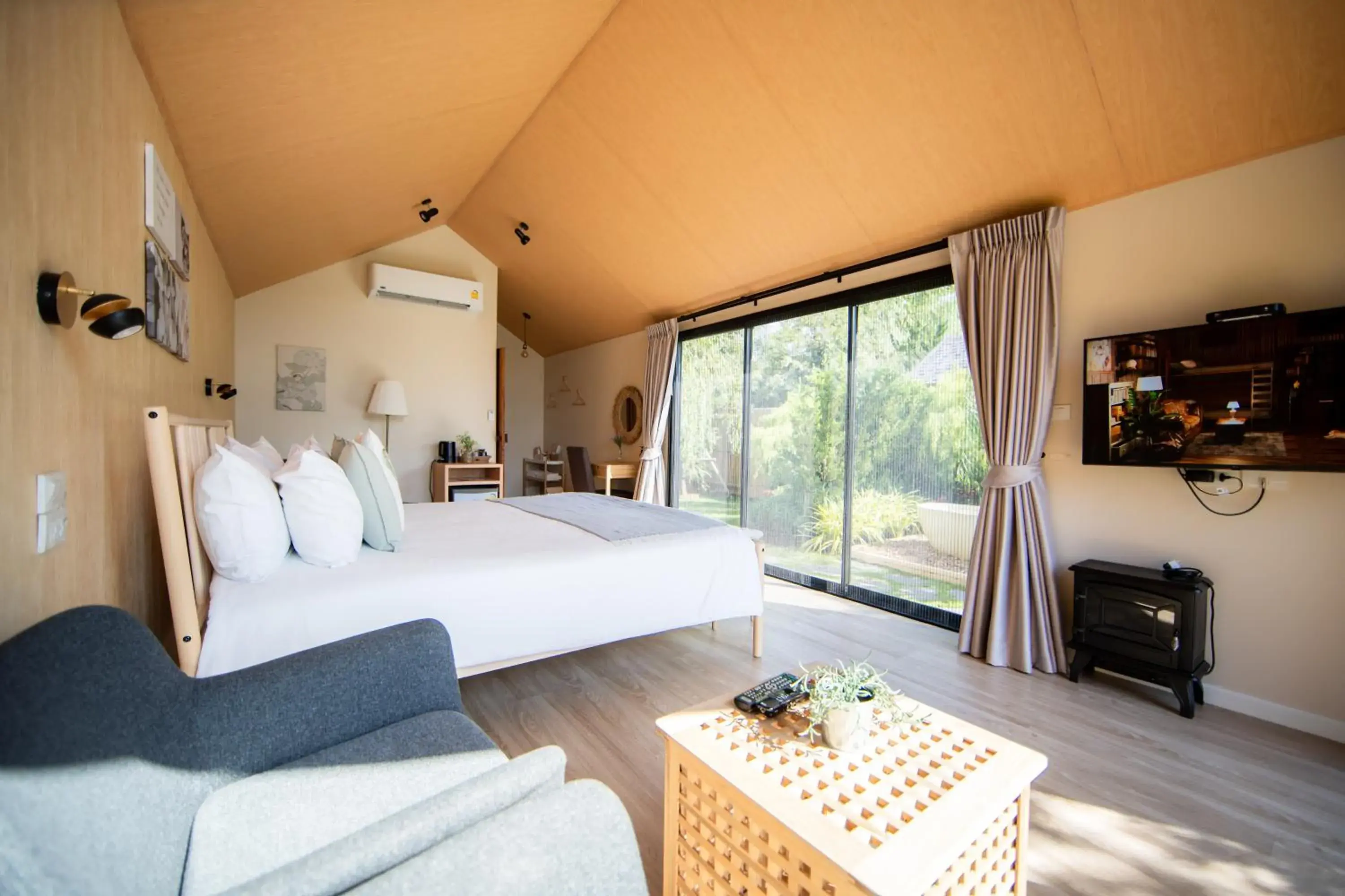 Bedroom, Bed in Thara Dara Khaoyai Bedroom, Bed in Thara Dara Khaoyai