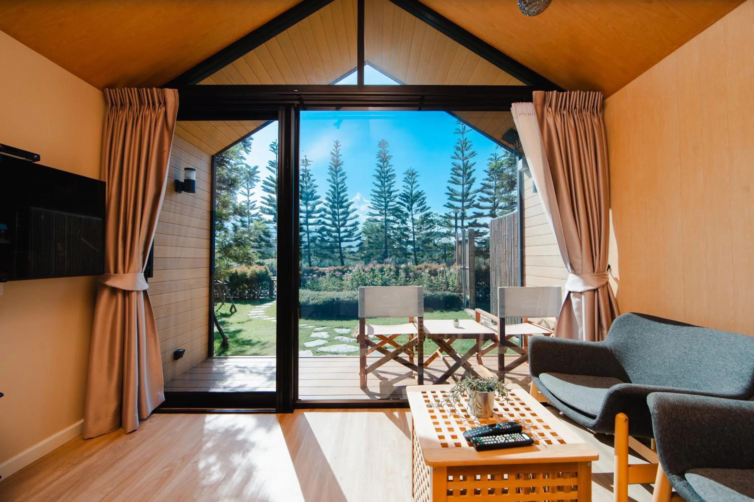 Guests in Thara Dara Khaoyai