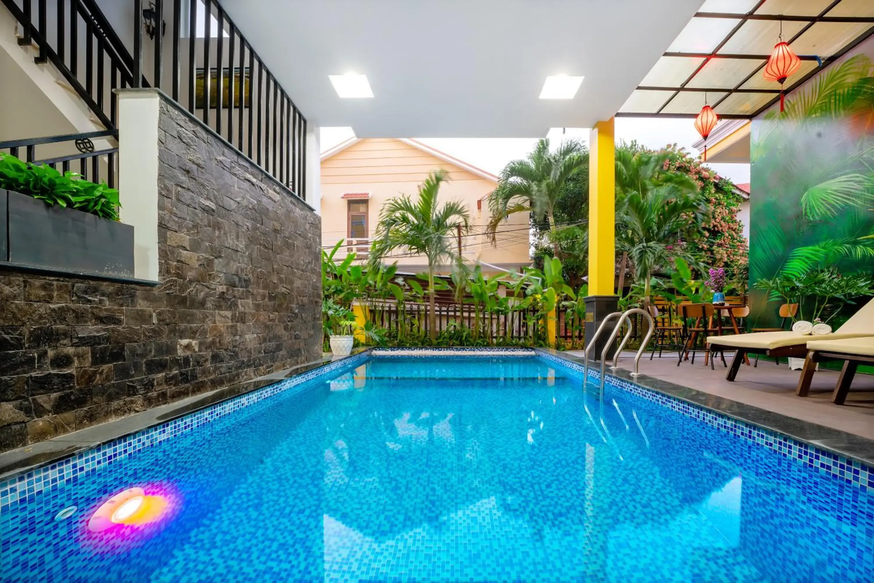 Swimming pool in Sam Retreat Hoi An Villa - Peaceful Rice-Field Retreat, 10 Minutes to Hoi An Old Town Swimming pool in Sam Retreat Hoi An Villa - Peaceful Rice-Field Retreat, 10 Minutes to Hoi An Old Town