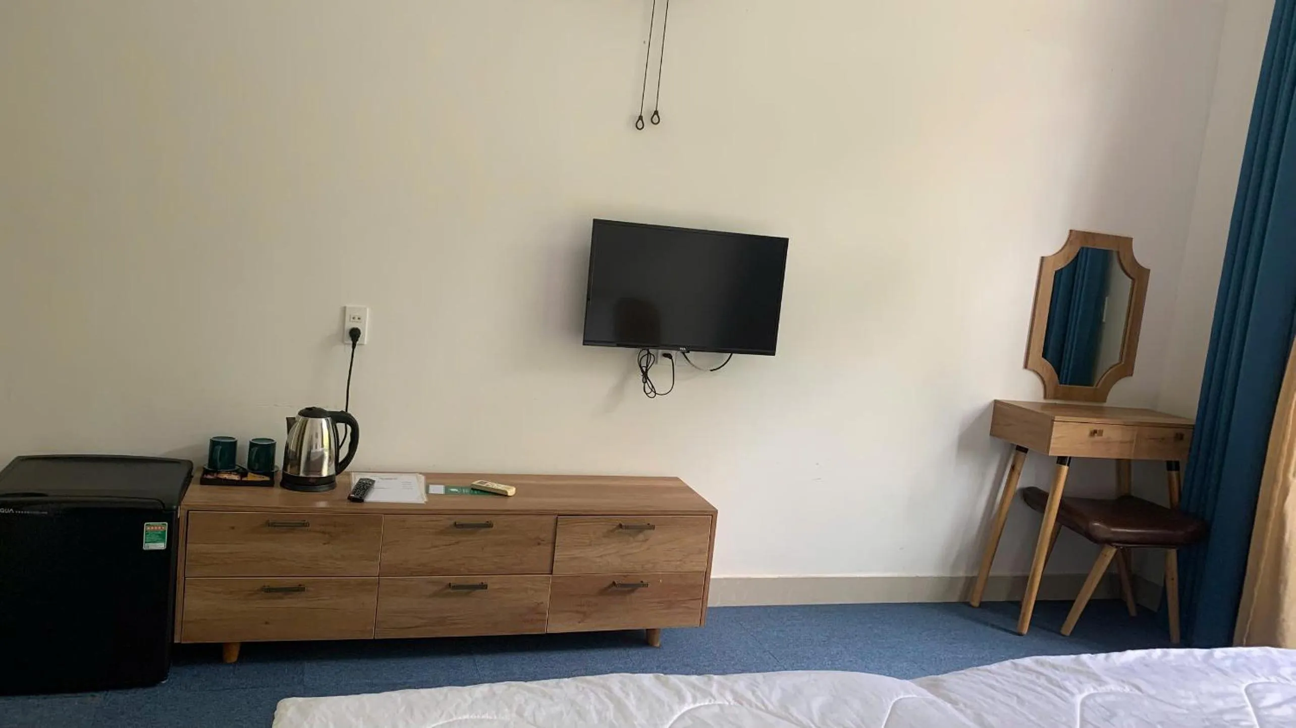 TV and multimedia, Bed in Sam Retreat Hoi An Villa - Peaceful Rice-Field Retreat, 10 Minutes to Hoi An Old Town