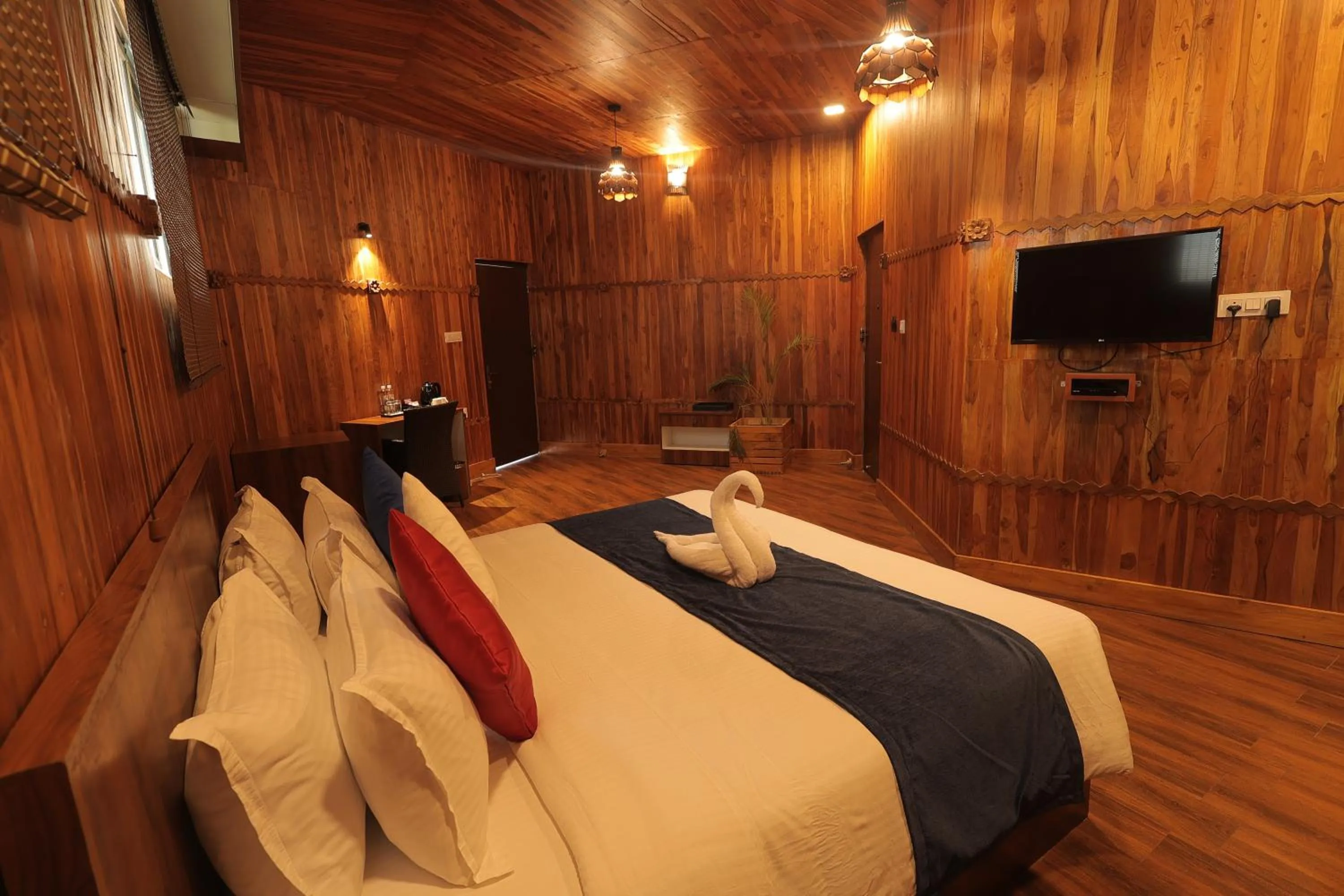 TV and multimedia, Bed in MJ Avyanna Resort & Convention Centre, Bengaluru