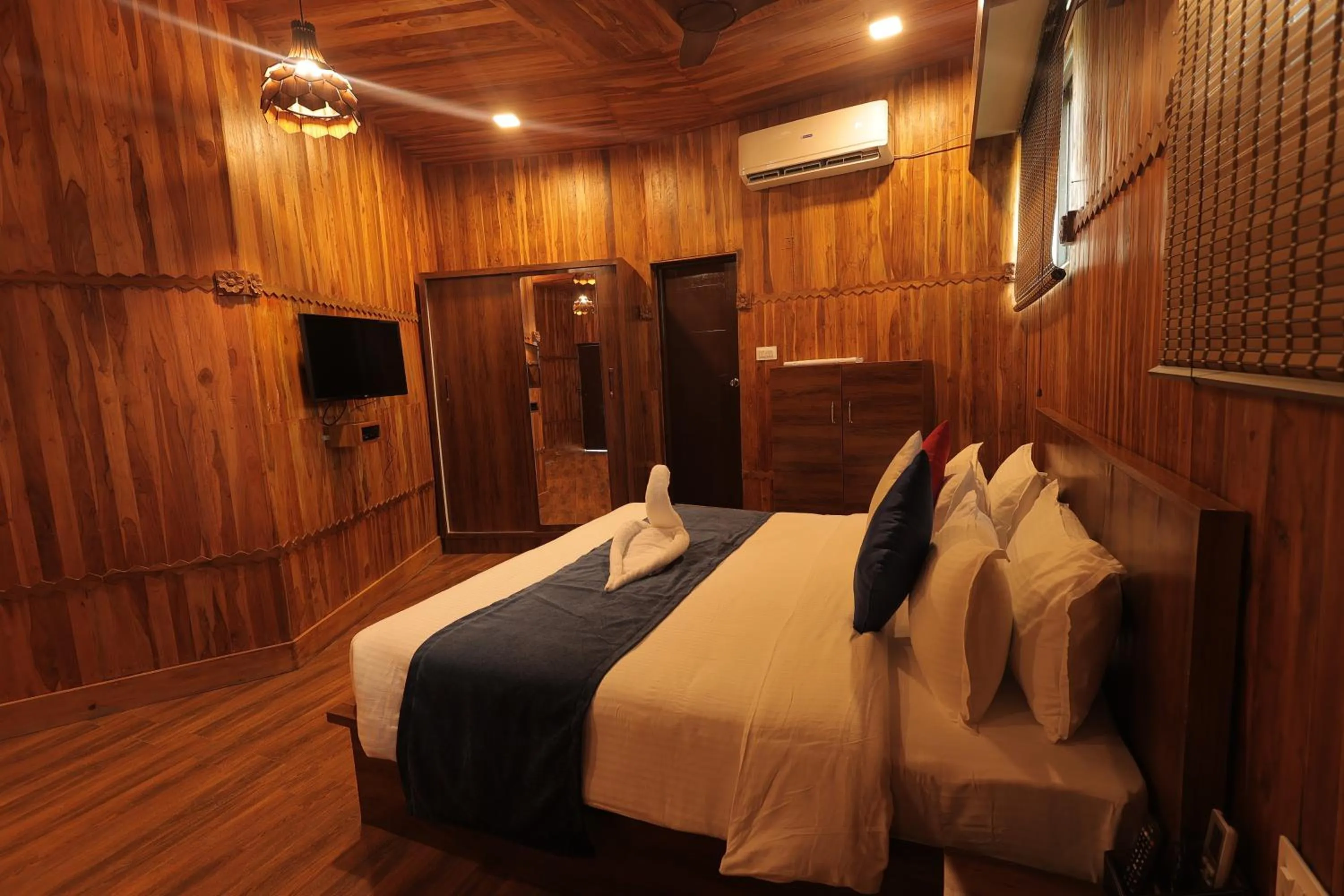 Bed in MJ Avyanna Resort & Convention Centre, Bengaluru