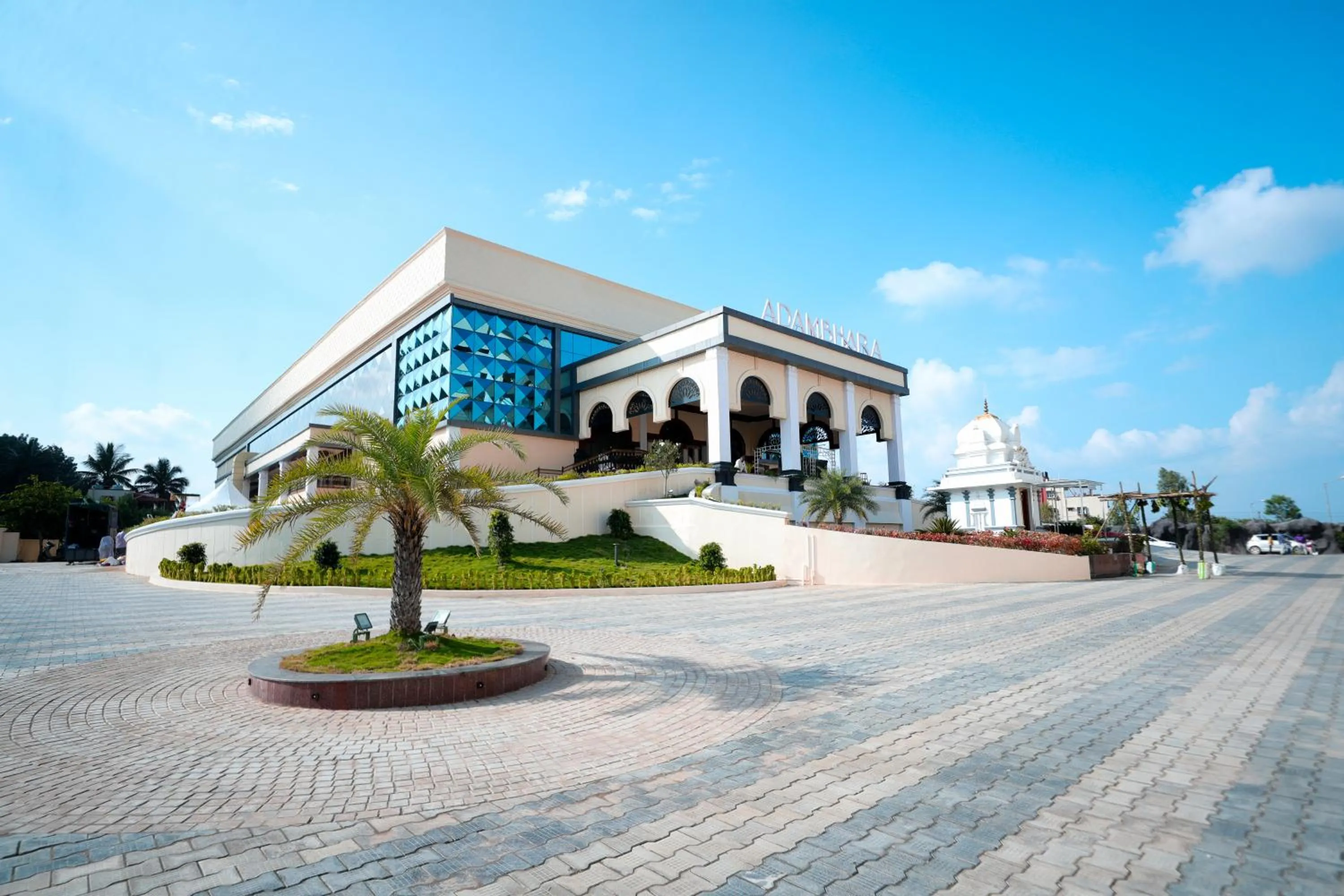 Property building in MJ Avyanna Resort & Convention Centre, Bengaluru