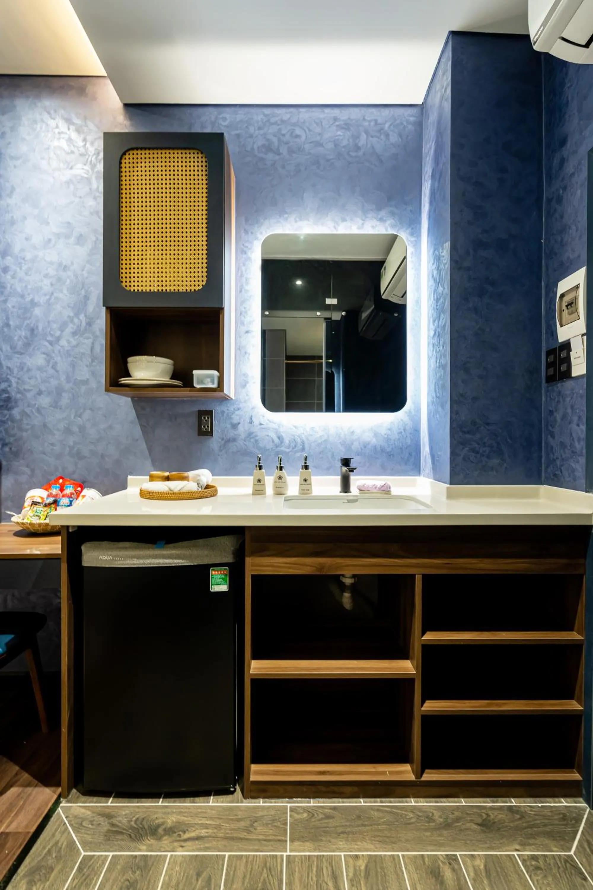 Kitchen or kitchenette in KunKin Garden Aparthotel