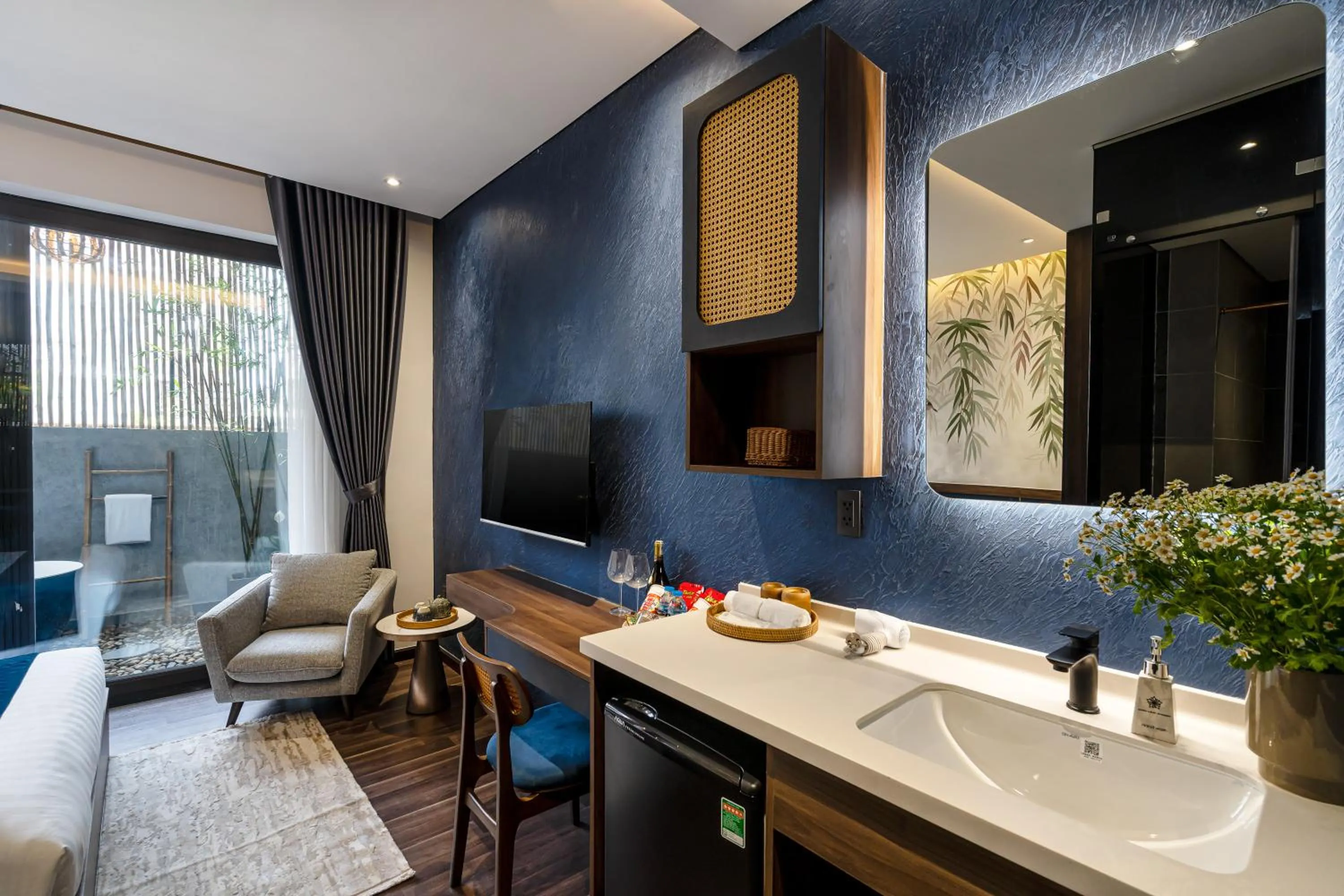 TV and multimedia in KunKin Garden Aparthotel