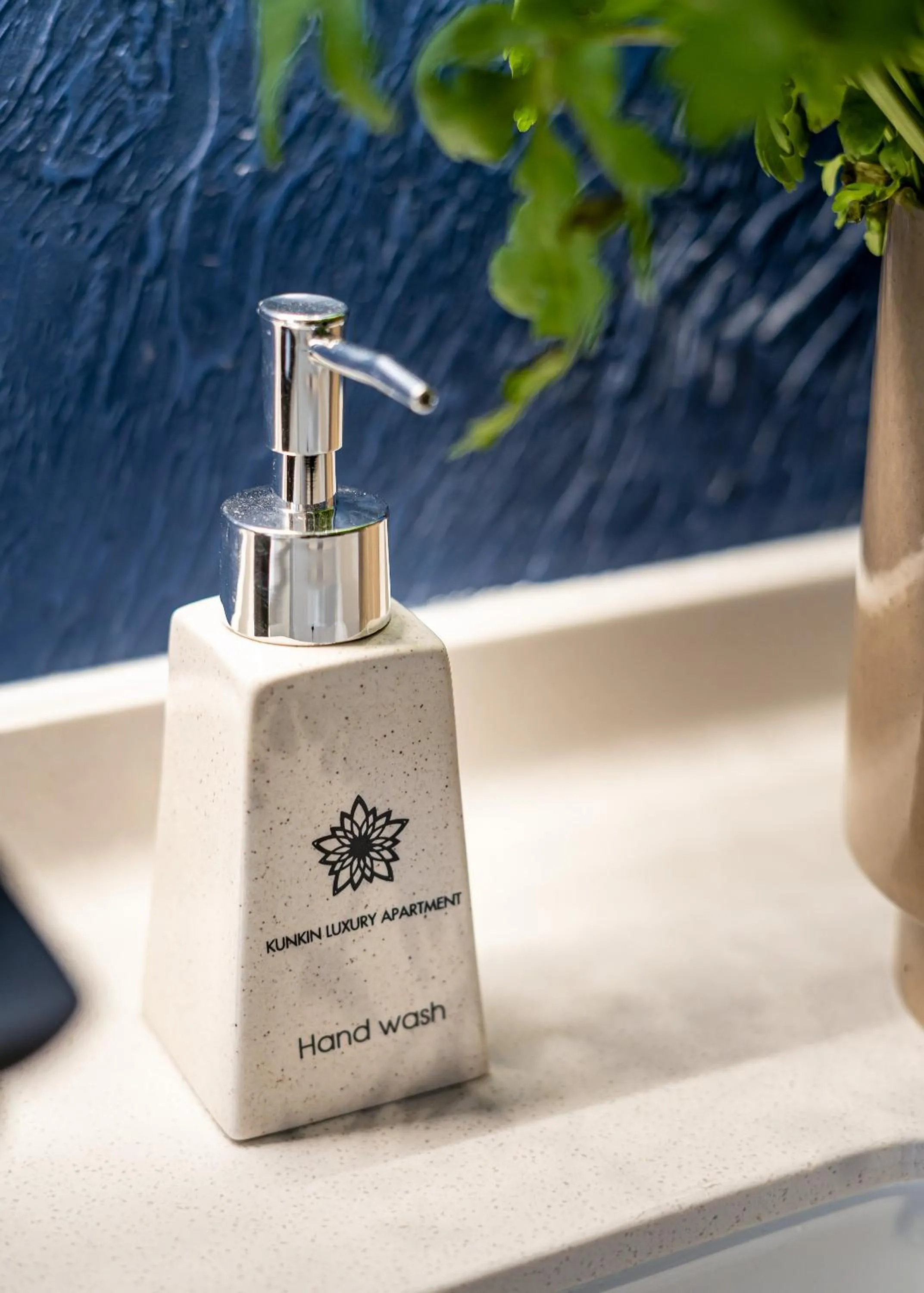 Bathroom in KunKin Garden Aparthotel