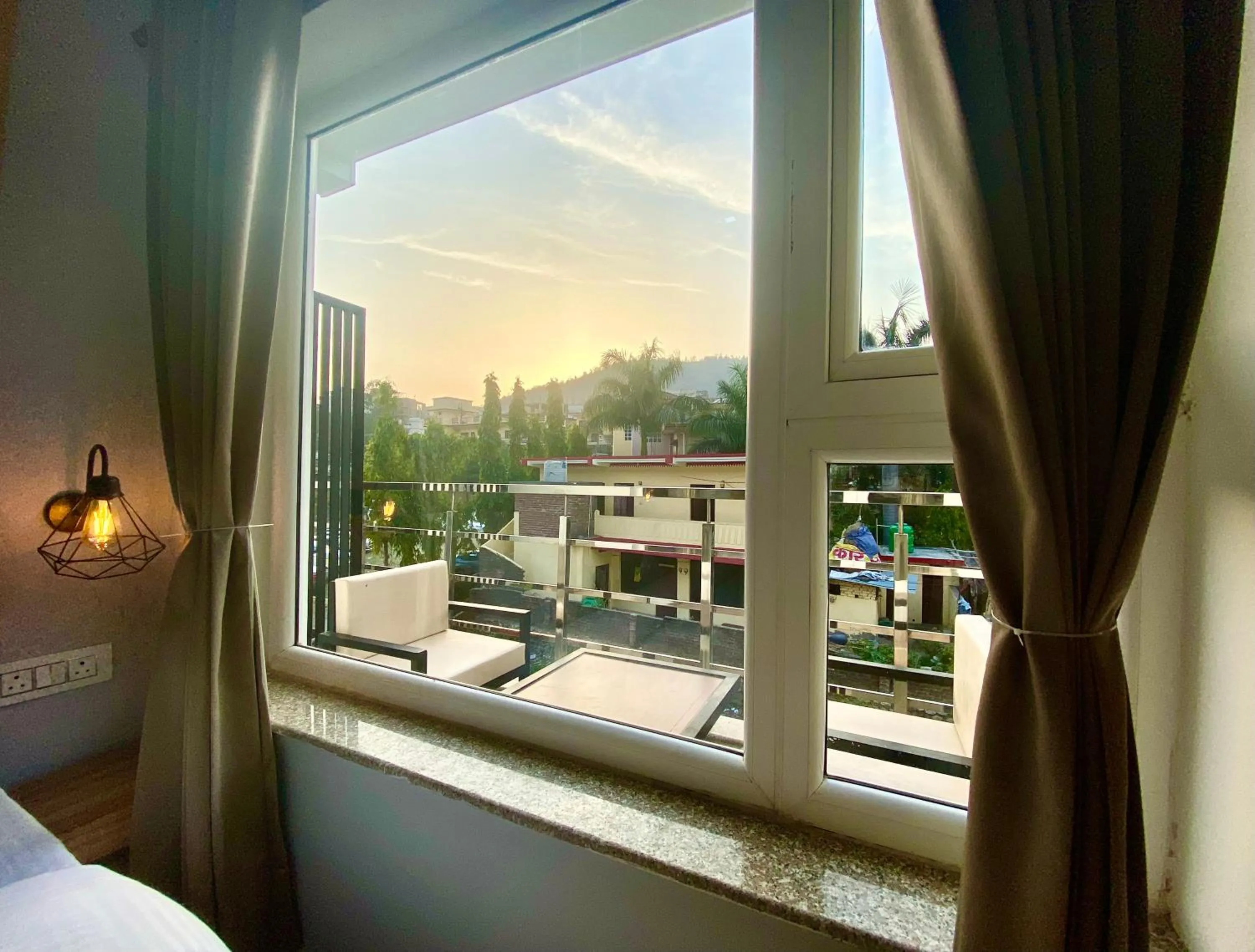 Bed in Hotel Wraveler Inn