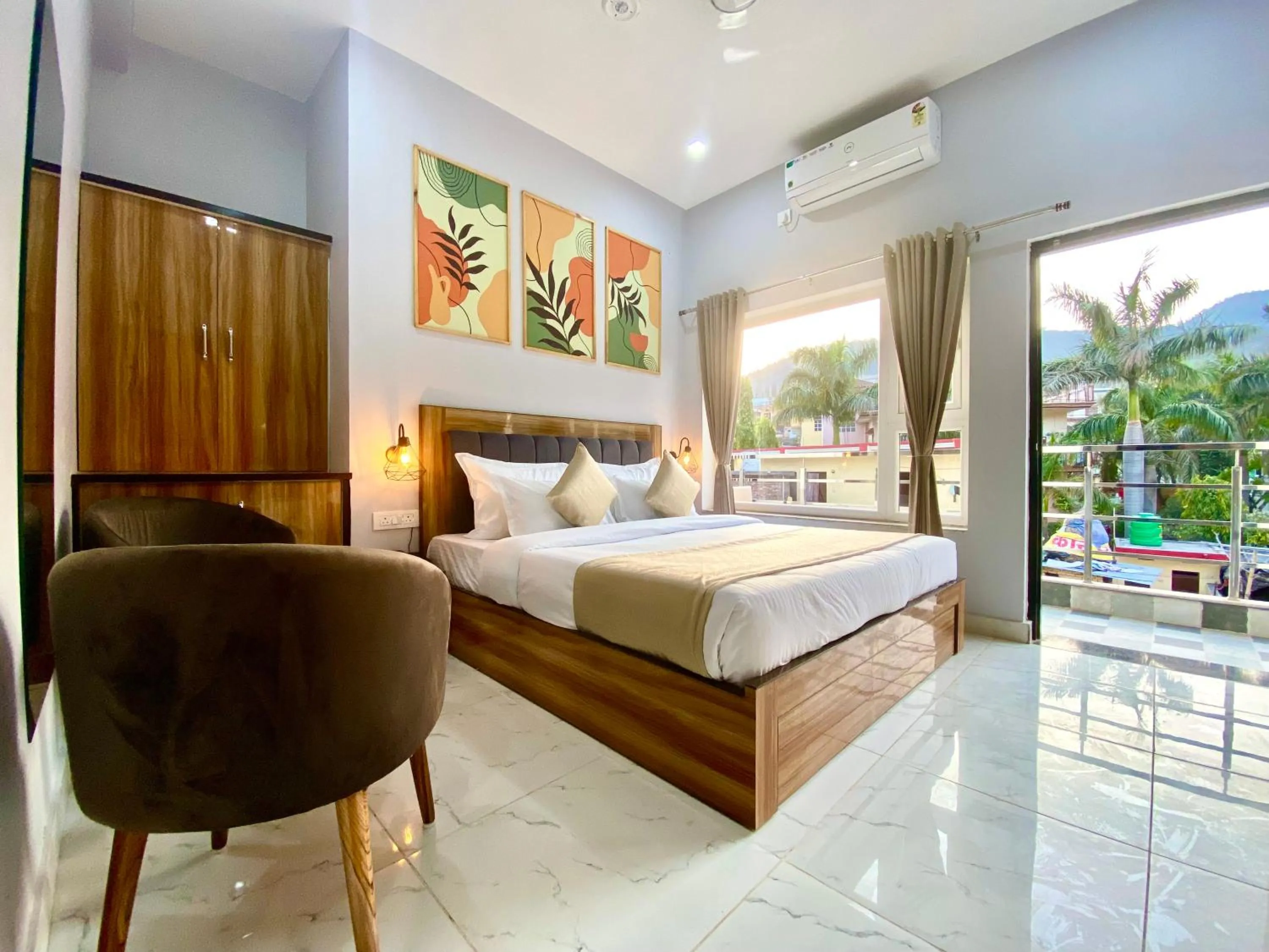 Bed in Hotel Wraveler Inn