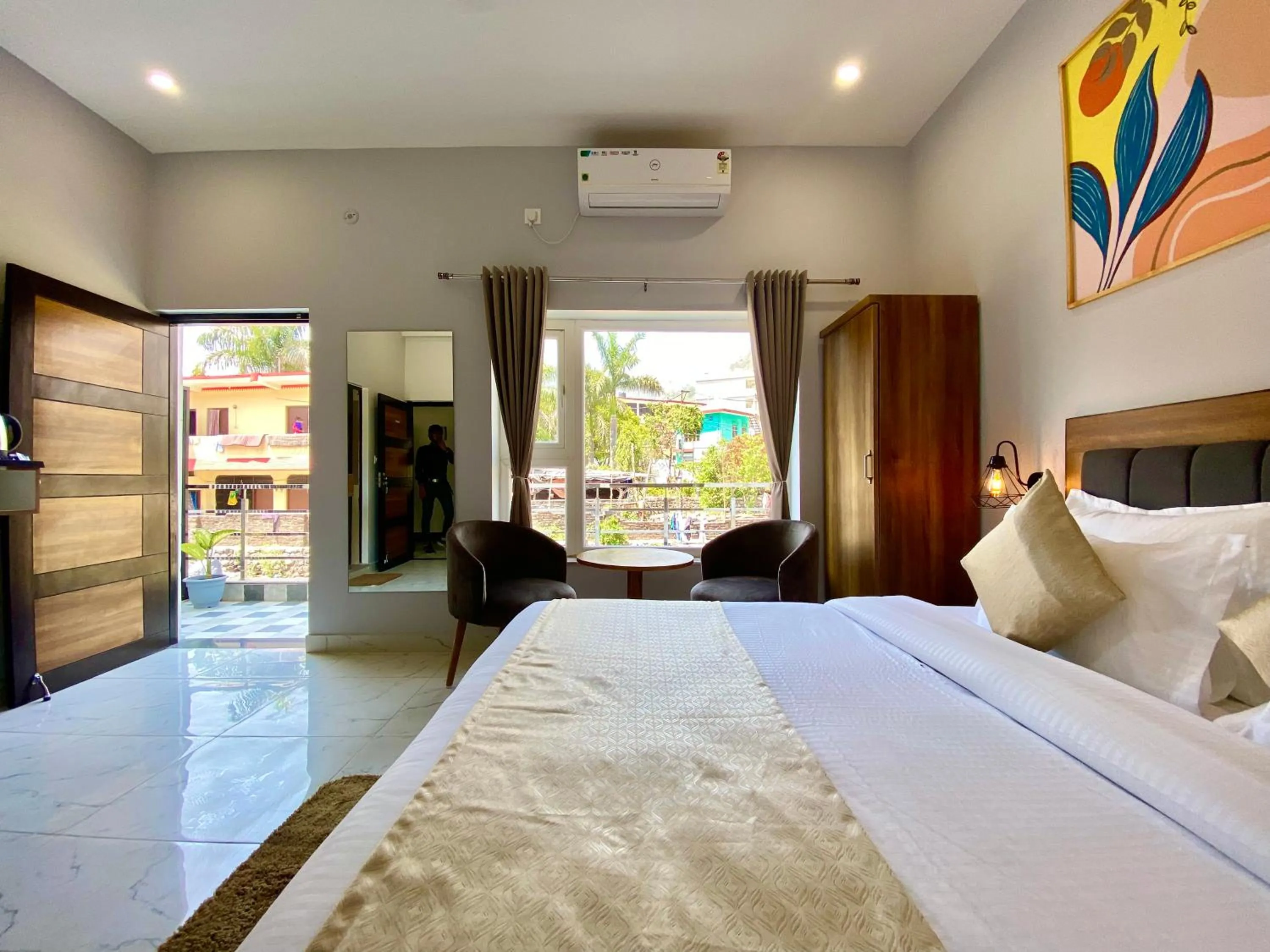 Bed in Hotel Wraveler Inn