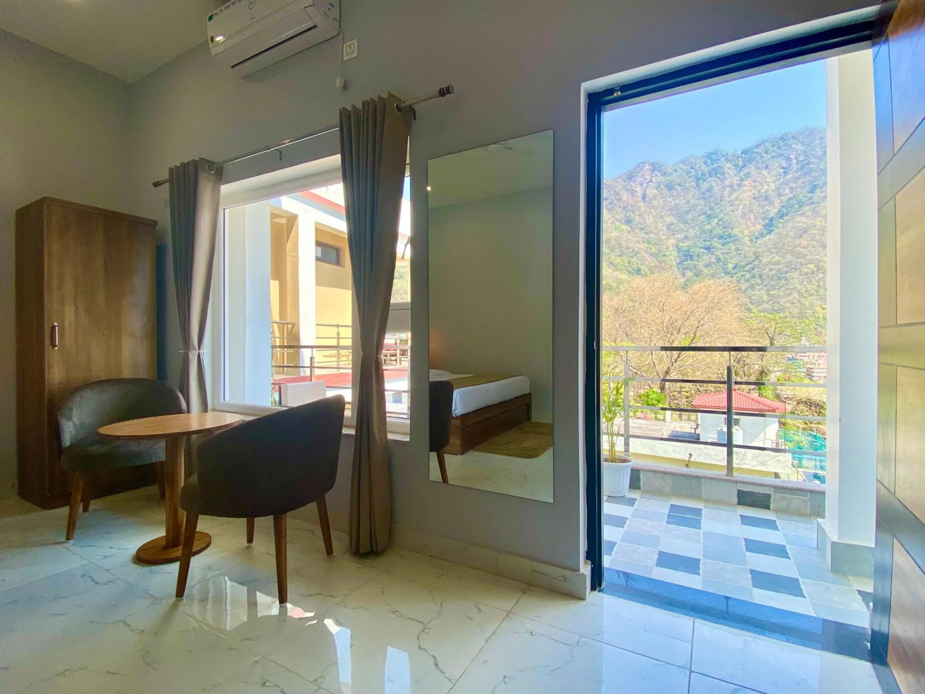 Natural landscape in Hotel Wraveler Inn