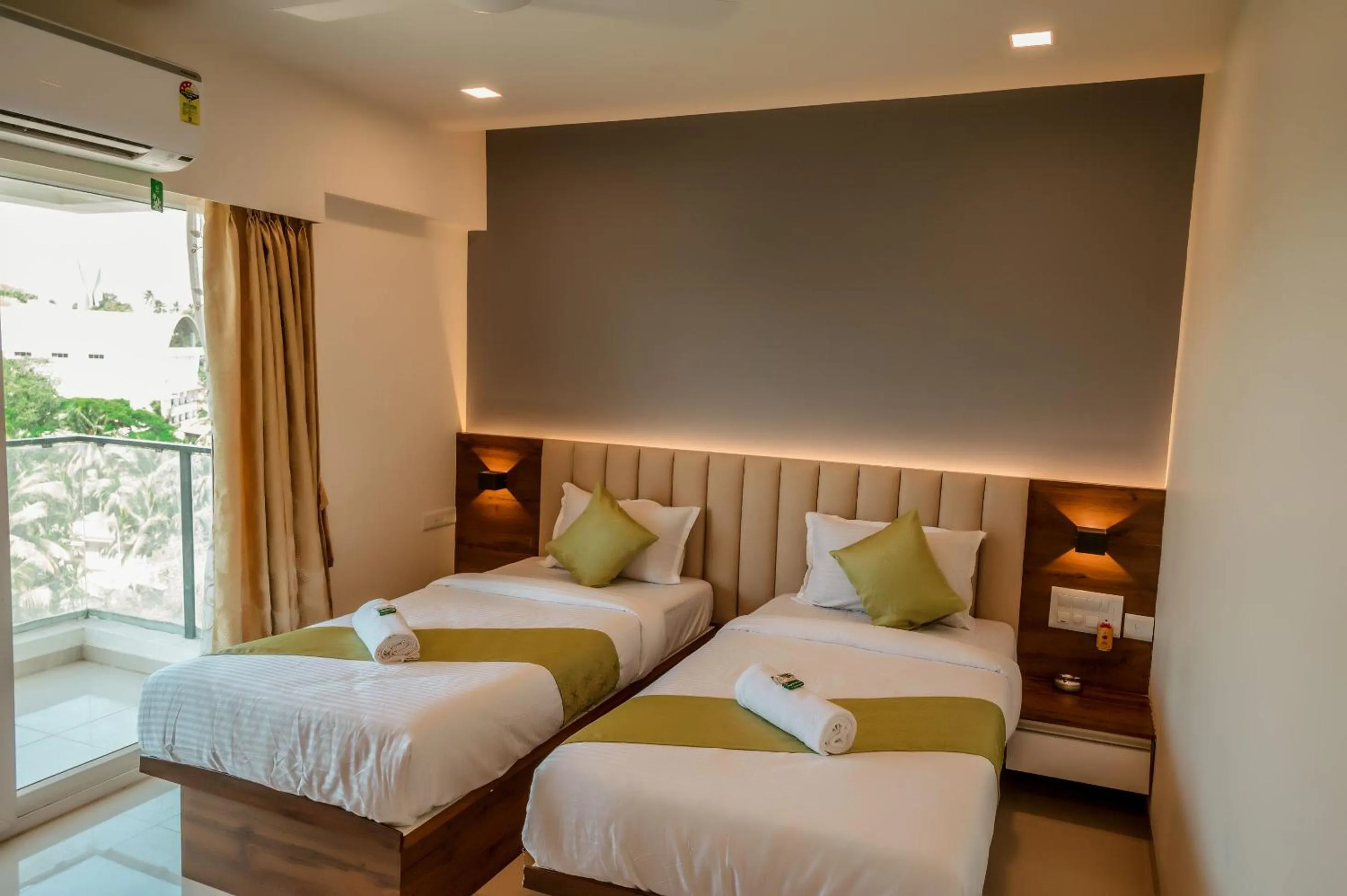 Bed in Hotel Heraa International