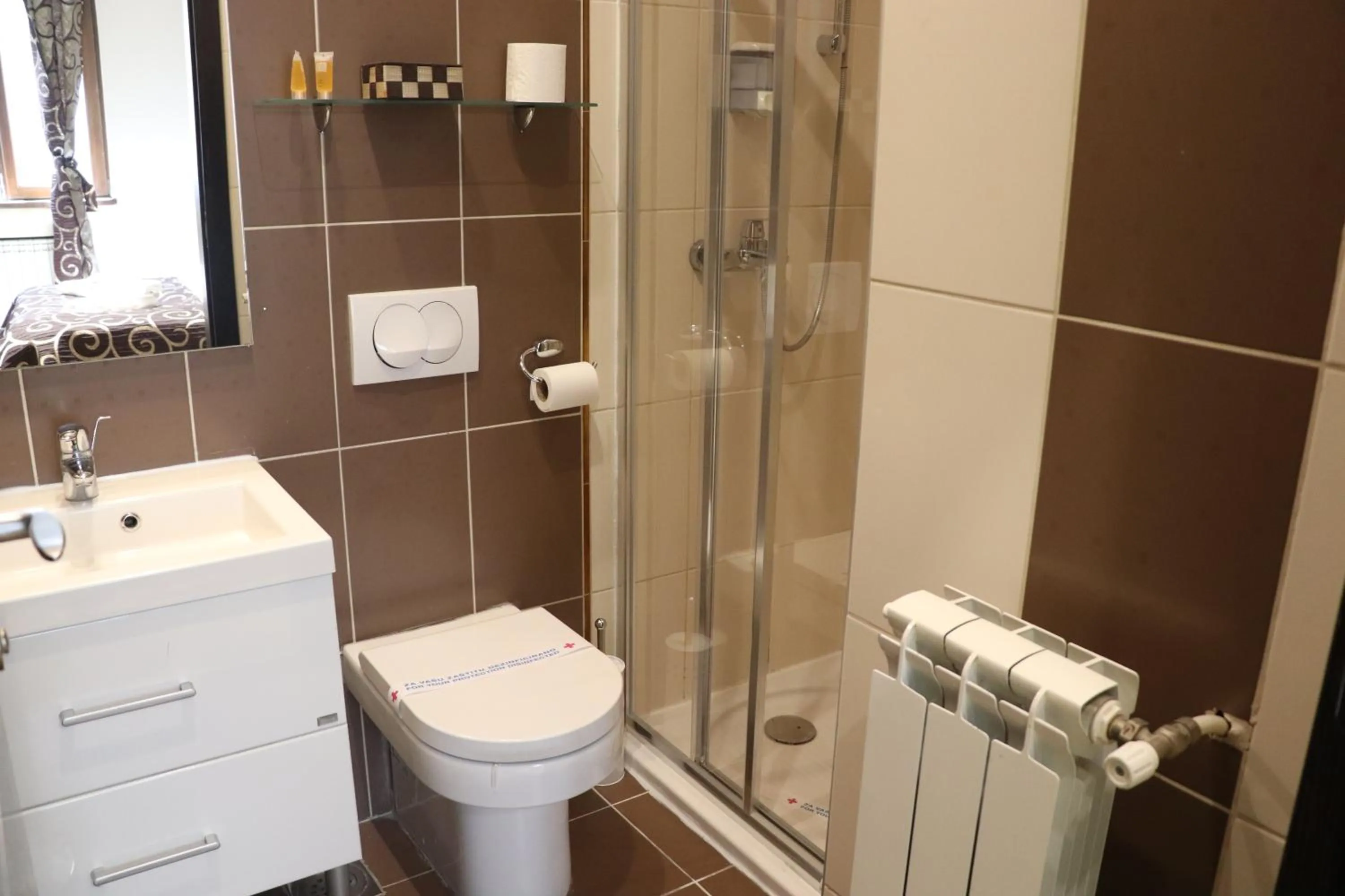 Bathroom in City Code In Joy