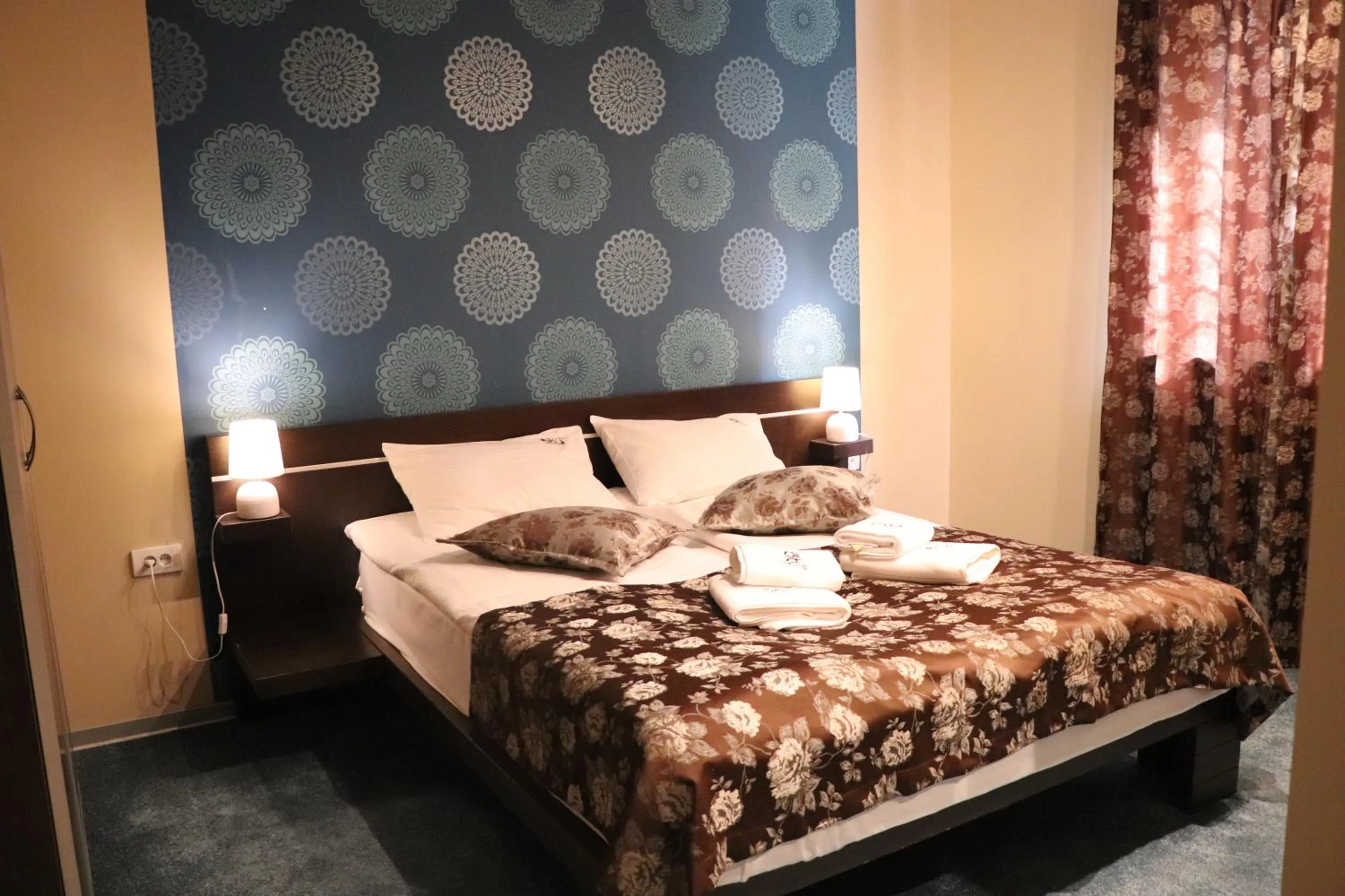 Bedroom, Bed in City Code In Joy