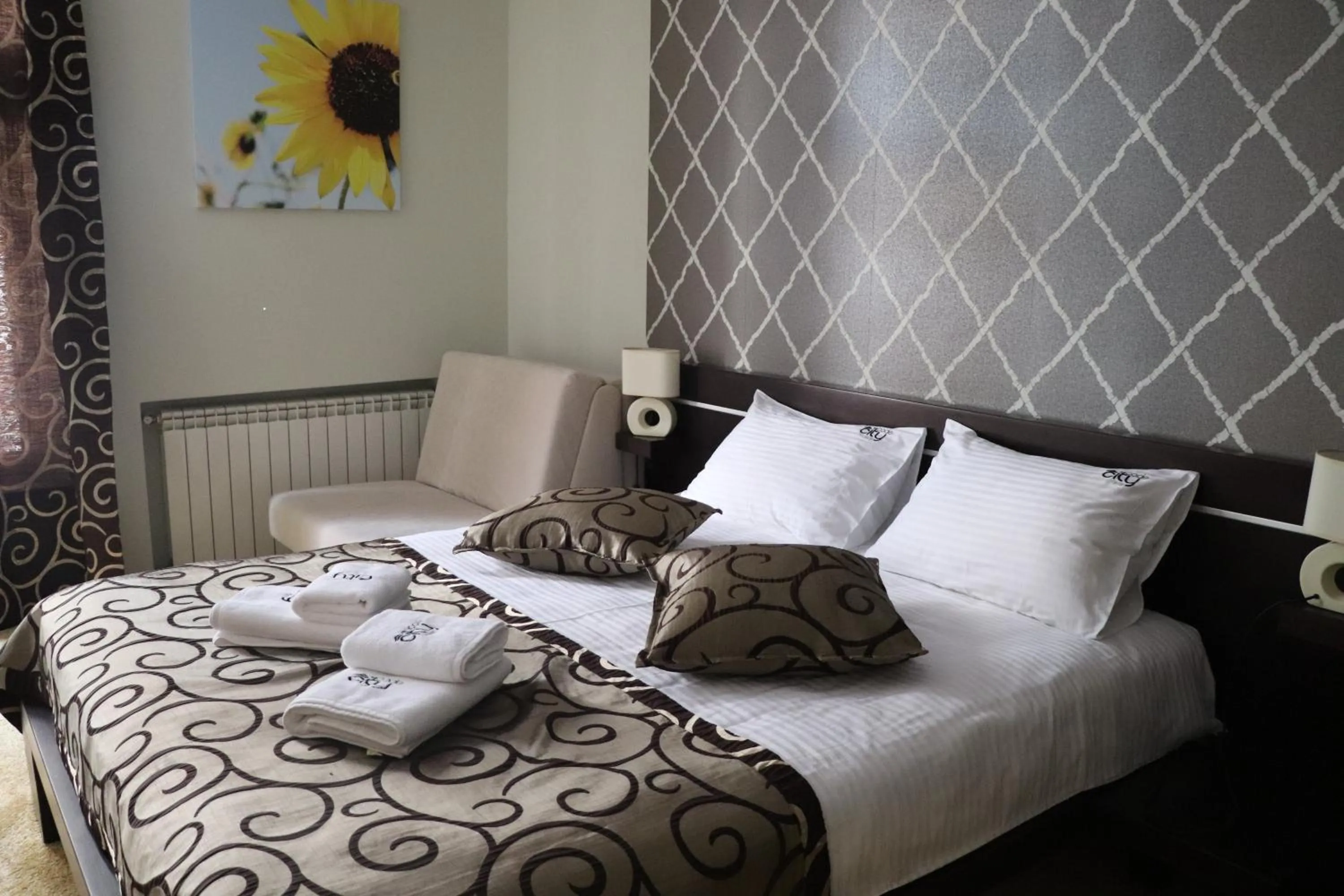 Bedroom, Bed in City Code In Joy