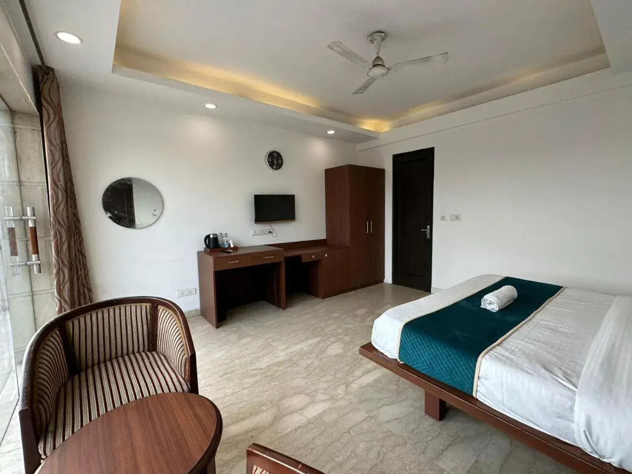 TV and multimedia, Bed in Hotel The Imperio TV and multimedia, Bed in Hotel The Imperio