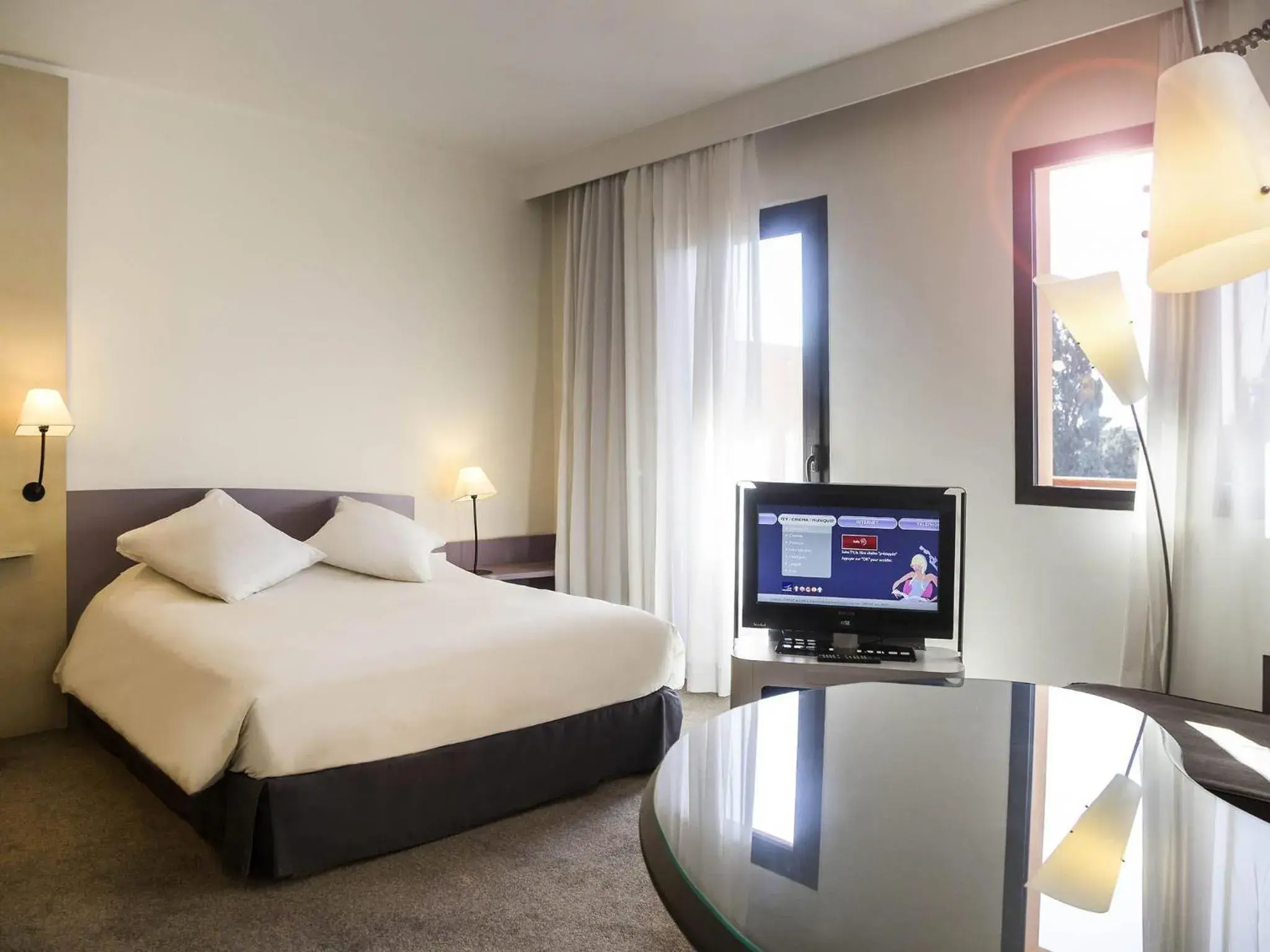 Superior Double Room with Sofa and City View in Novotel Marrakech Hivernage Superior Double Room with Sofa and City View in Novotel Marrakech Hivernage