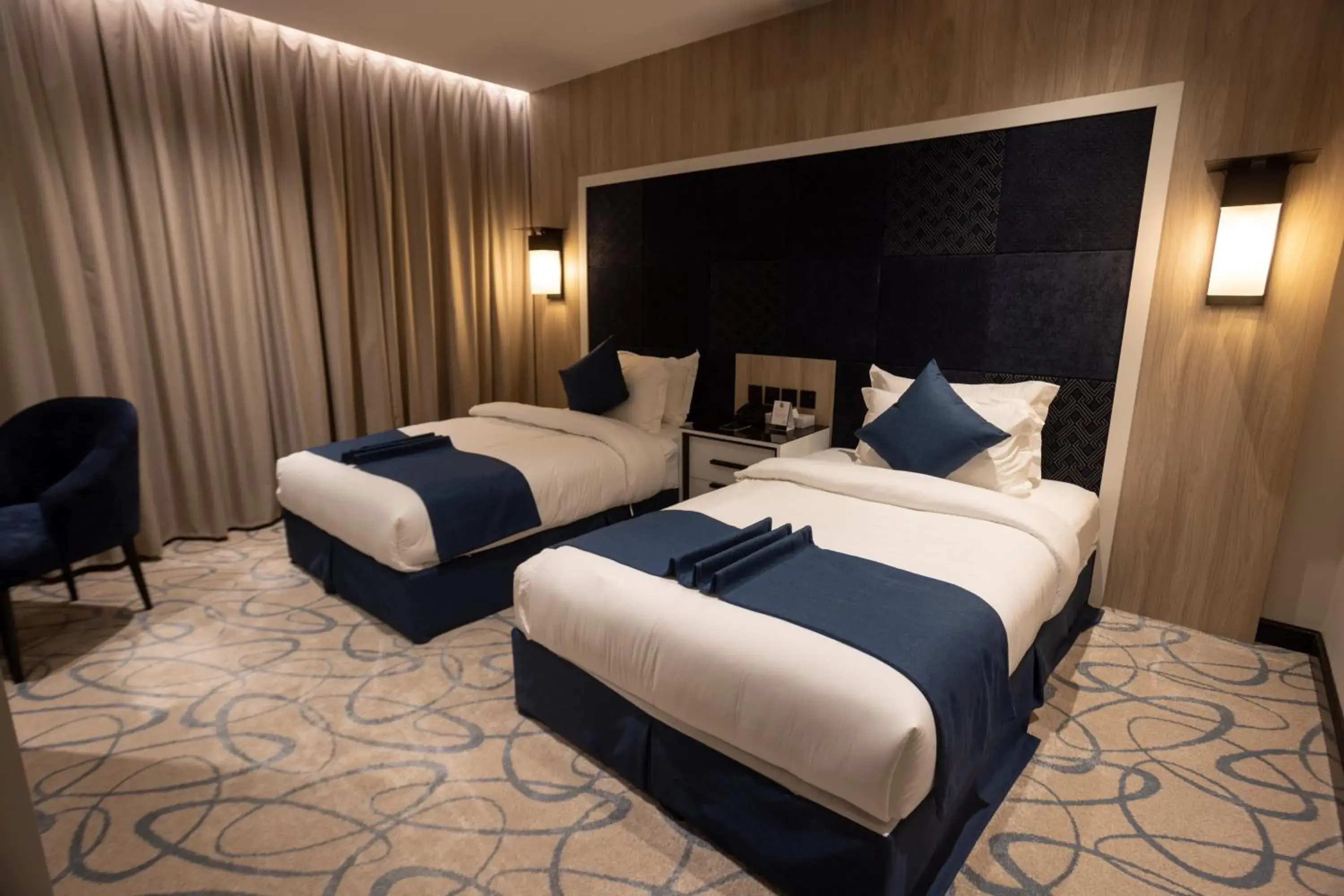 Bed in Skyline Hotel & Suites Bed in Skyline Hotel & Suites