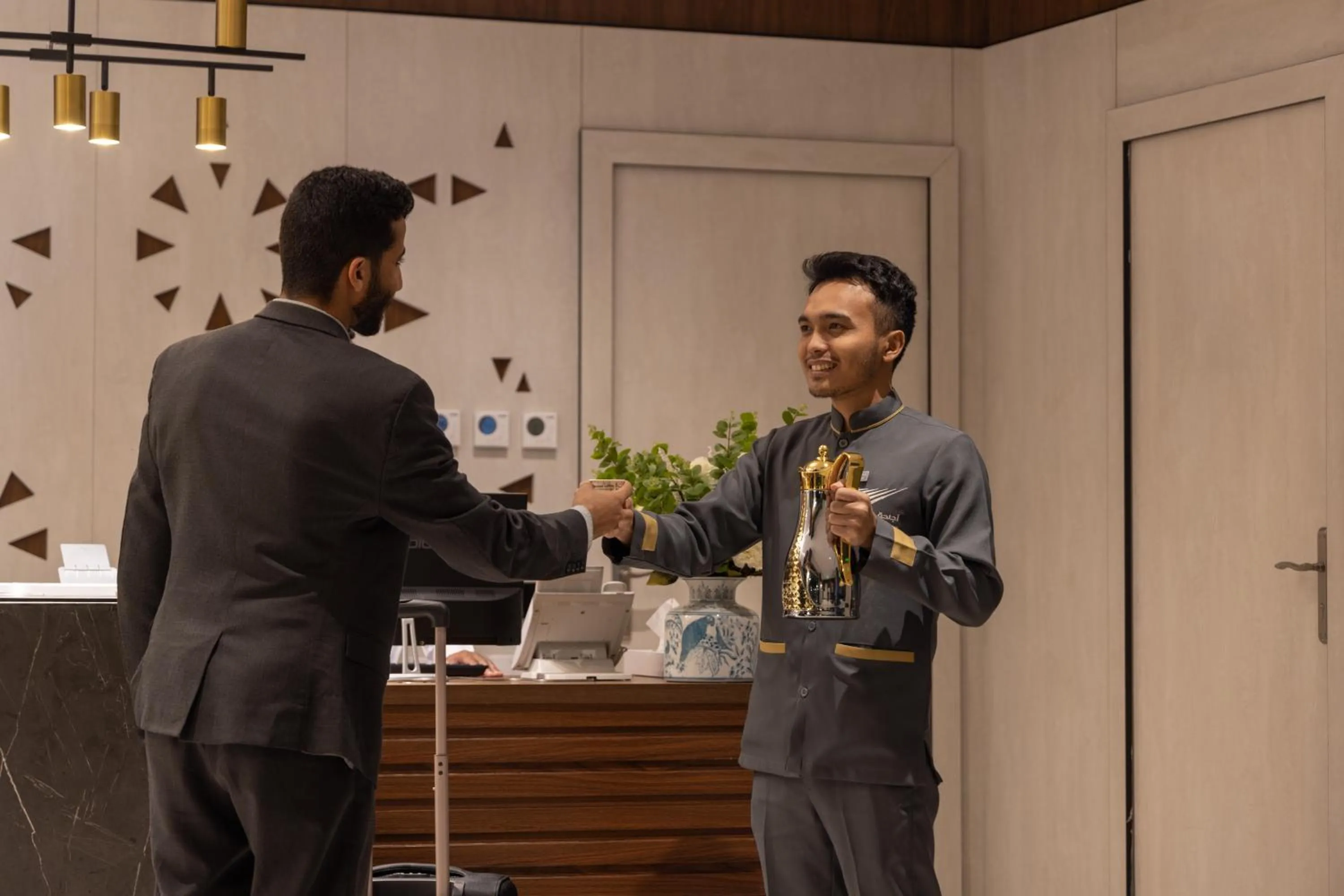 Skyline Hotel & Suites