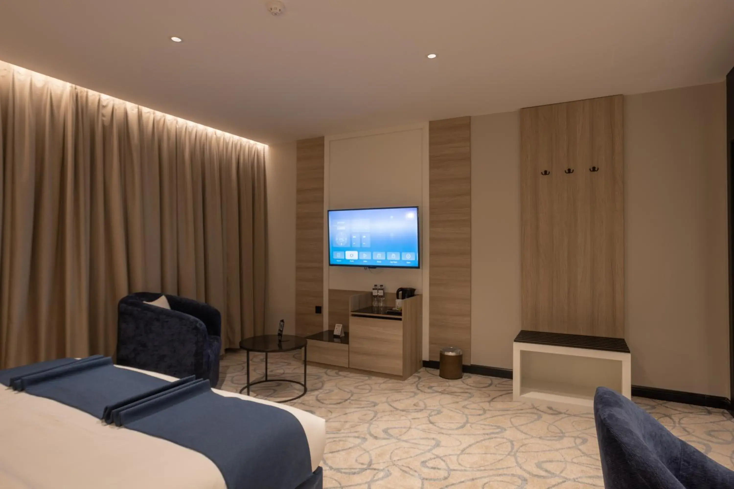 Bed in Skyline Hotel & Suites Bed in Skyline Hotel & Suites